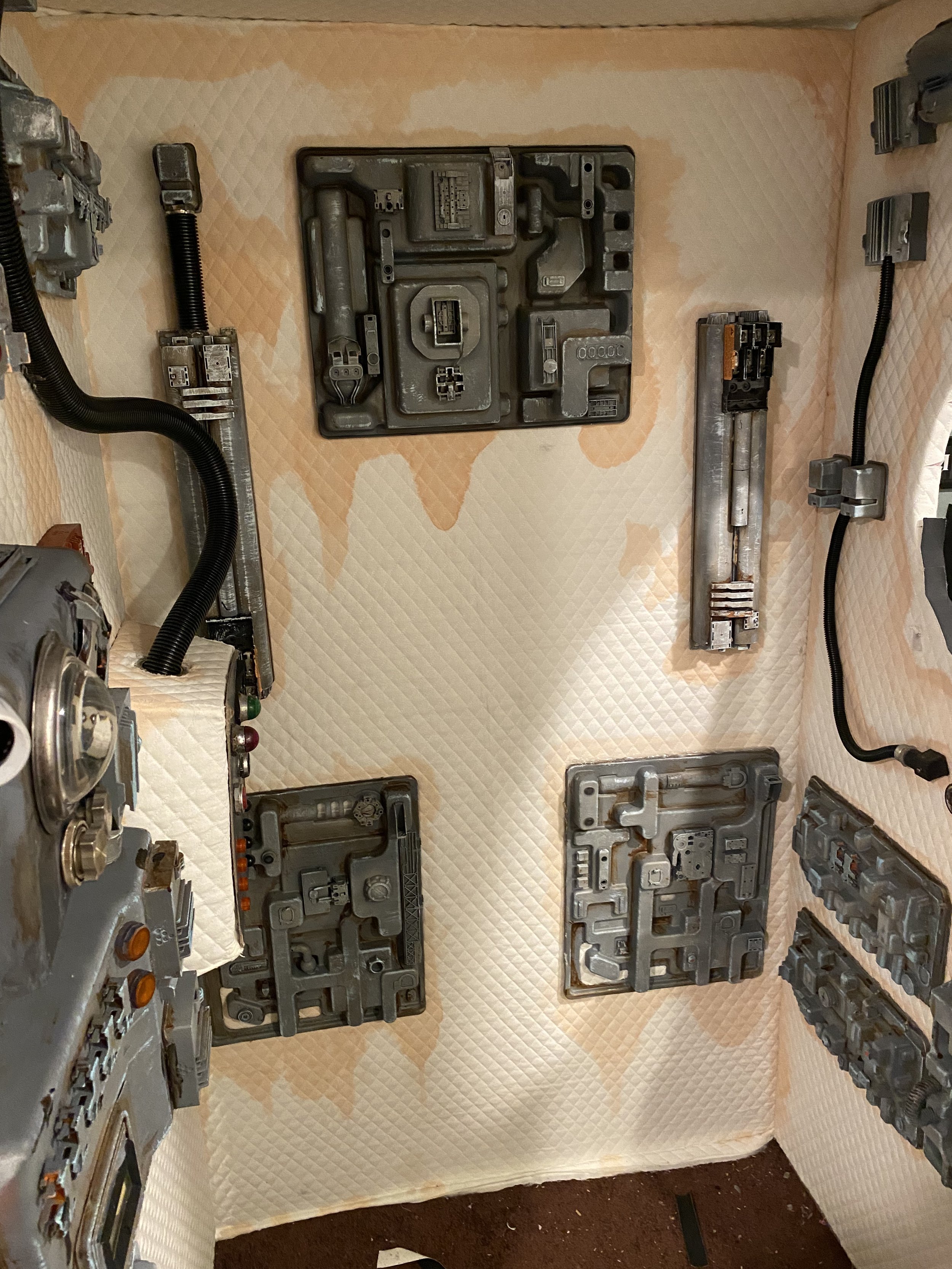 Cosmonaut-Build (9).jpg