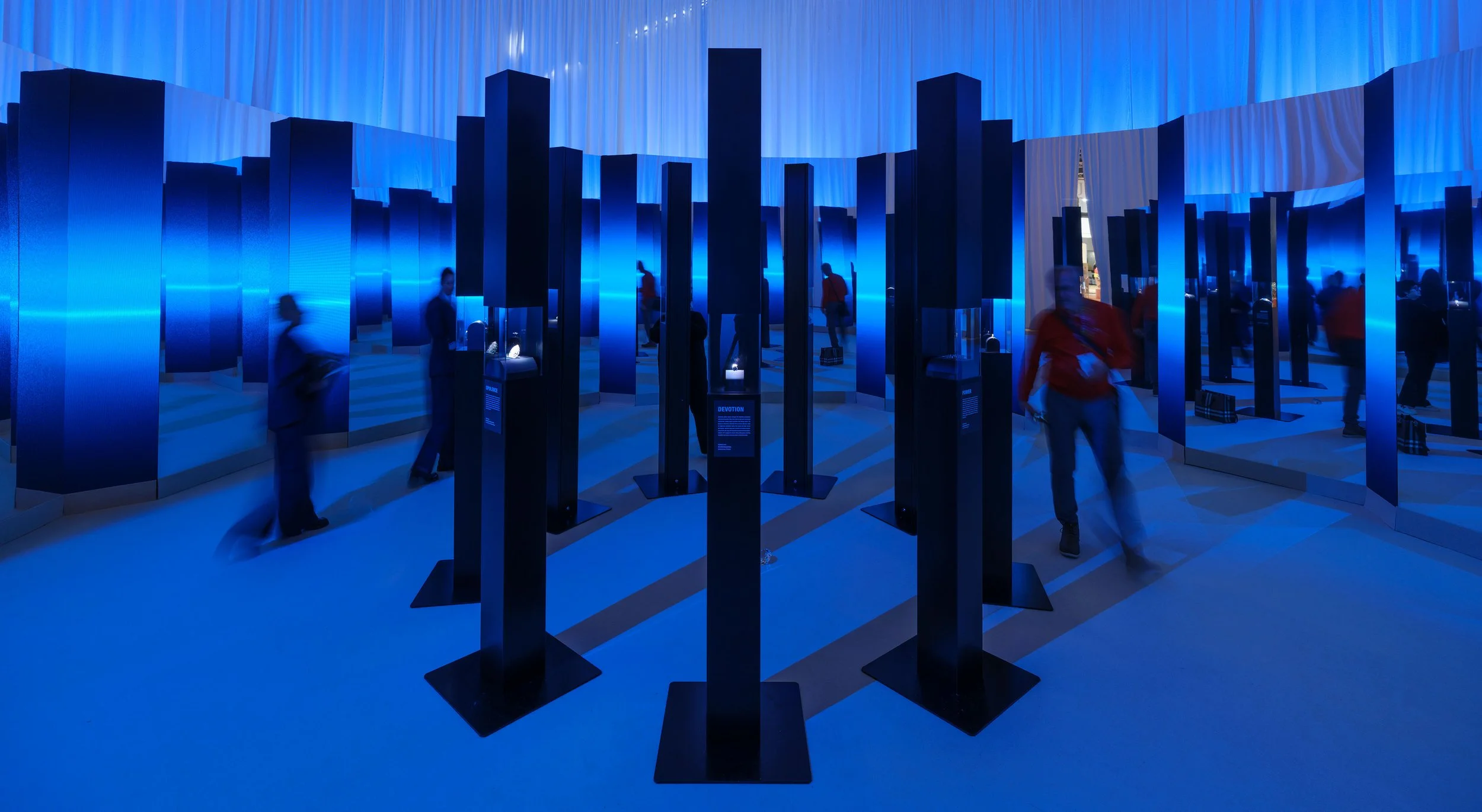  TIMELESS BRILLIANCE | mulitmedia jewelry exhibition 