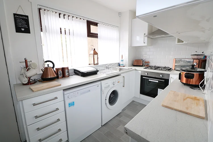 KITCHEN AFTER