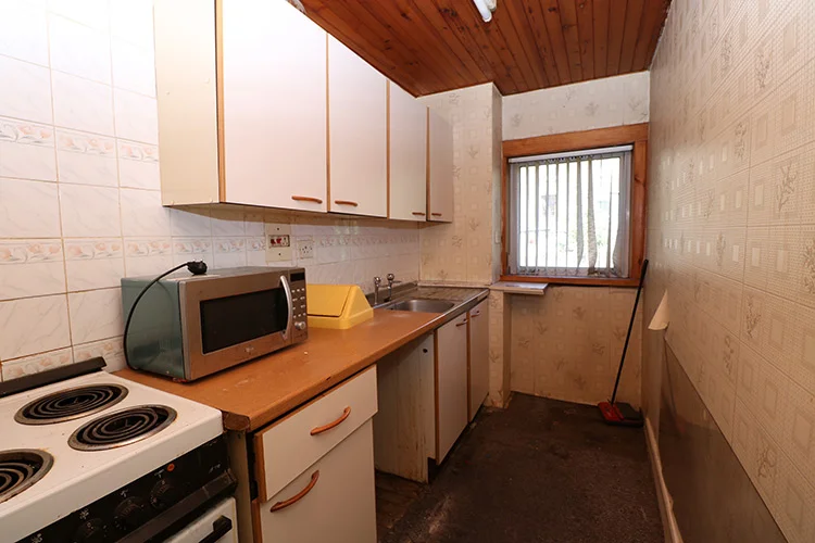 KITCHEN BEFORE