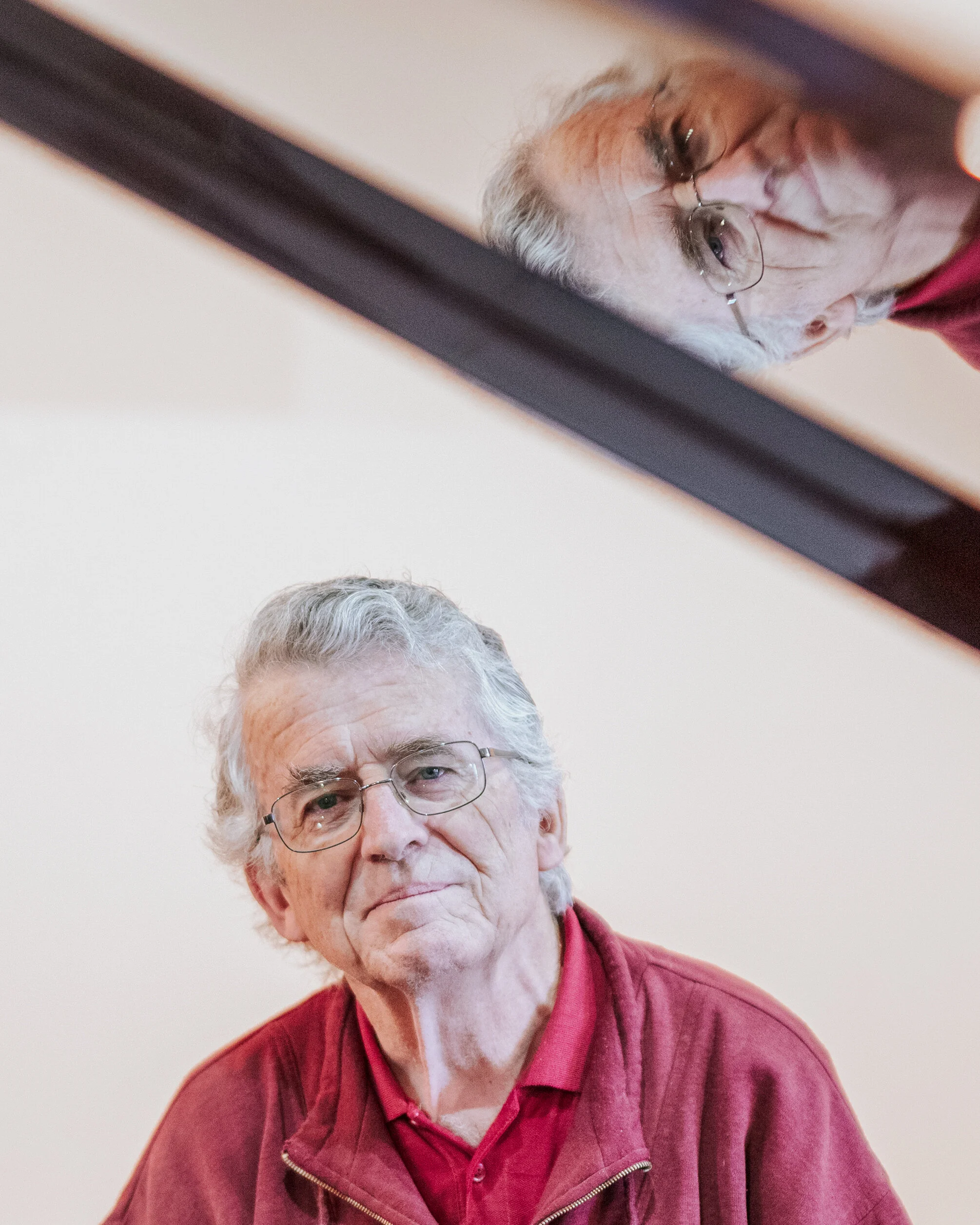 JOHN THE PIANISTzz.jpg