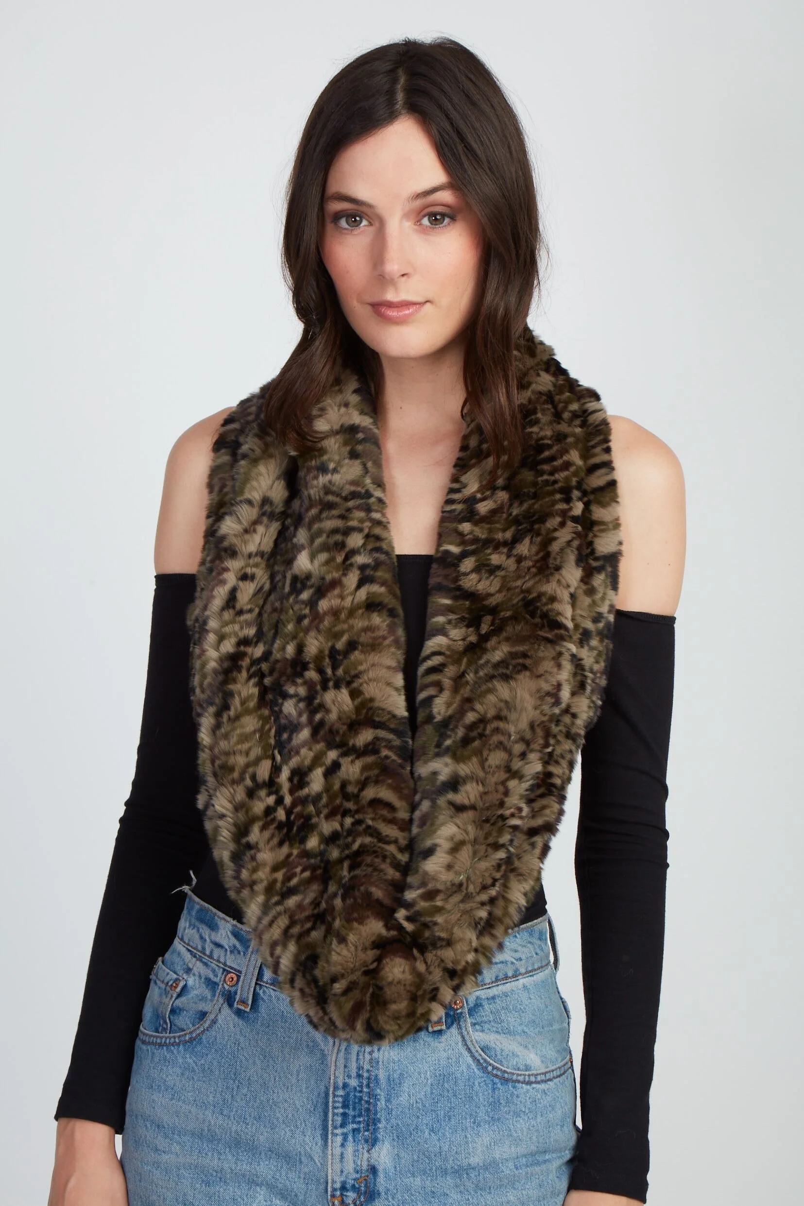 jocelyn camo scarf.jpg