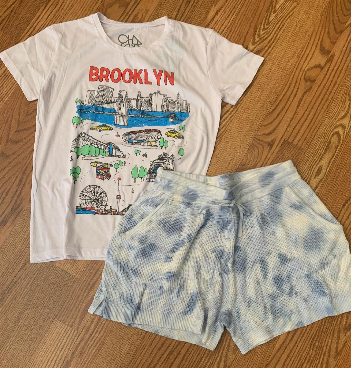 Lovin&rsquo; Brooklyn ❤️🤍💙 #brooklyn #musthave #tees #shorts