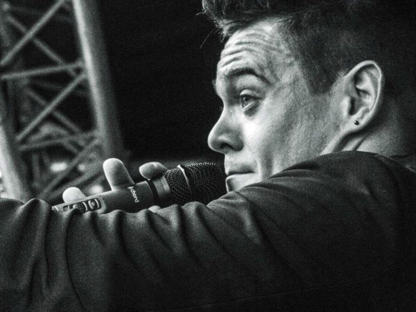 robbie-williams.jpeg