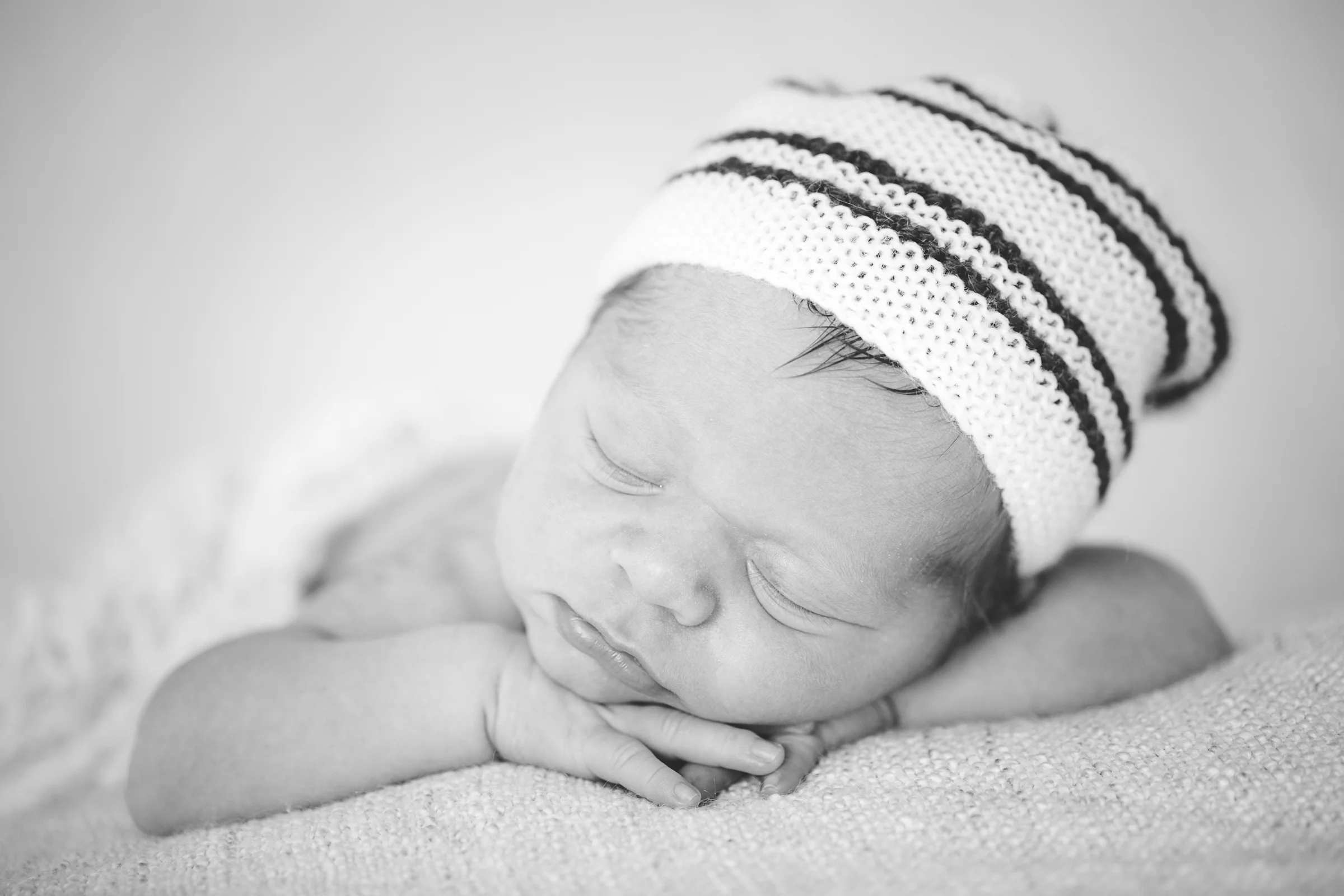 newborn page-27.jpg