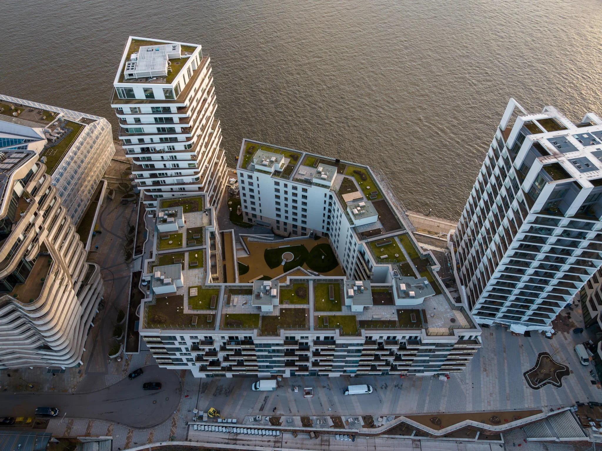 250131_Drohne_Elbtower_Hafencity_web_0007.jpg