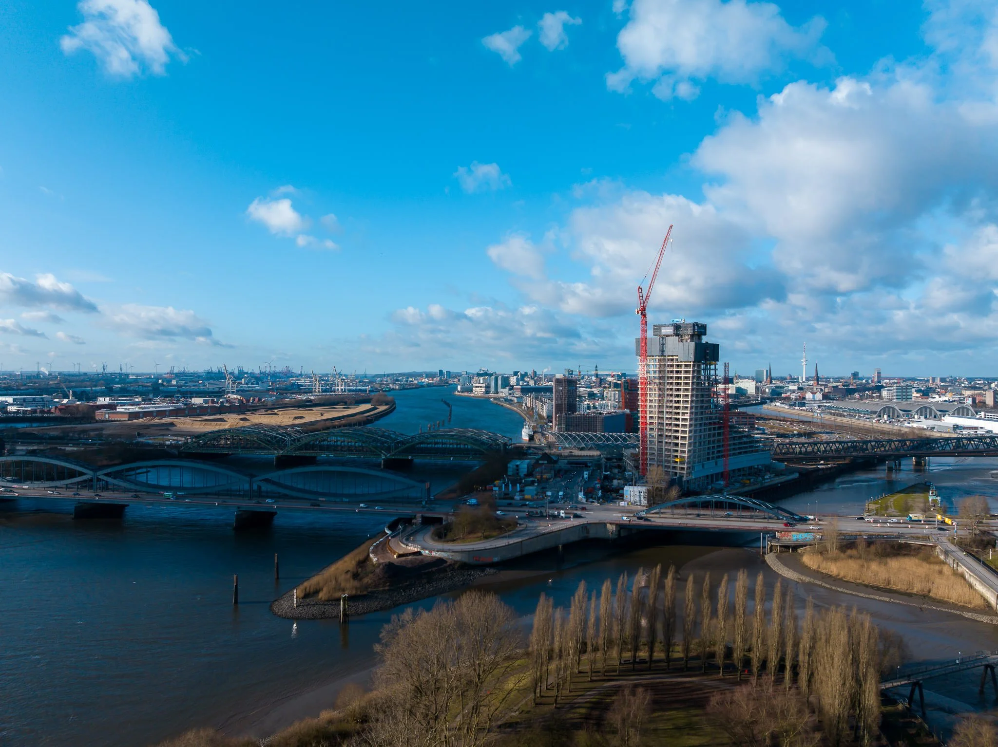 250131_Drohne_Elbtower_Hafencity_web_0003.jpg