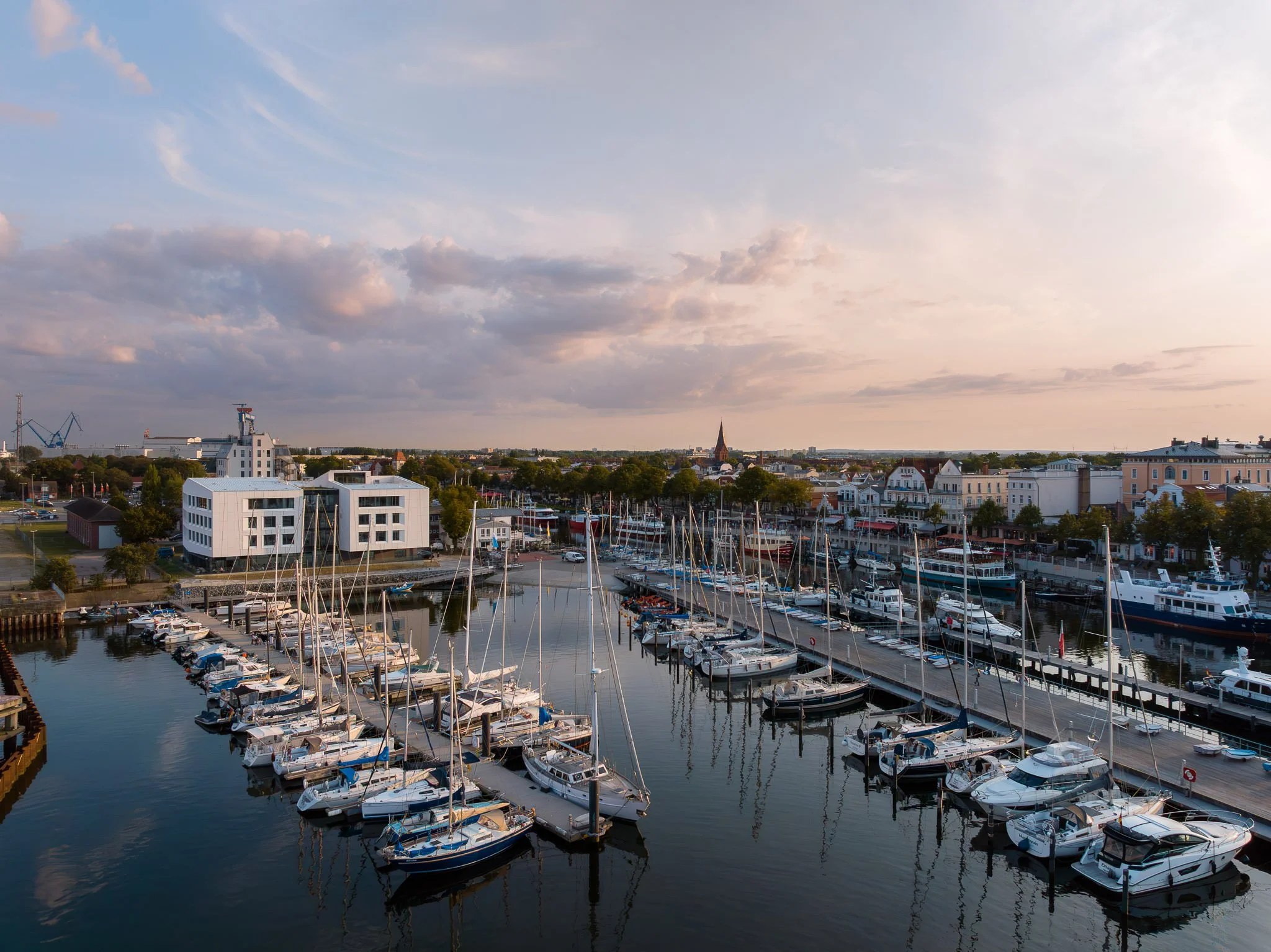 250904_Sportschule_Warnemünde_Drohne_web_0003.jpg