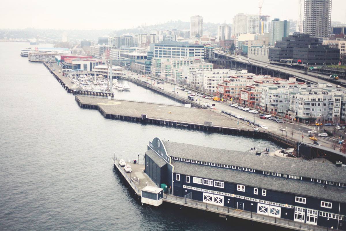 A overhead view of the Seattle waterfront from the Great Wheel ferris wheel.