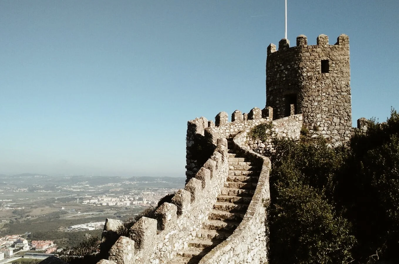 Conquering the Castelo dos Mouros
