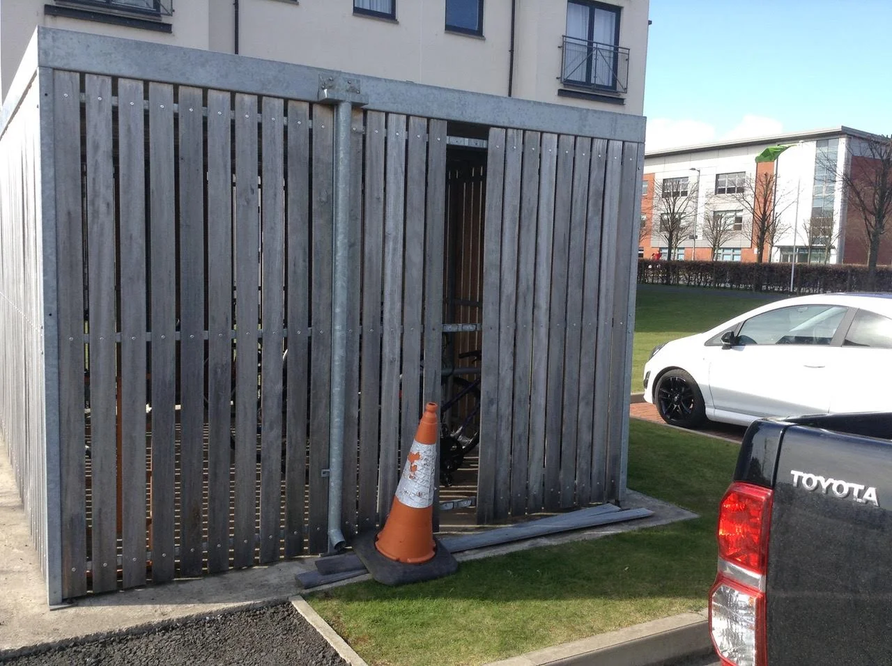 fence_repairs.jpg