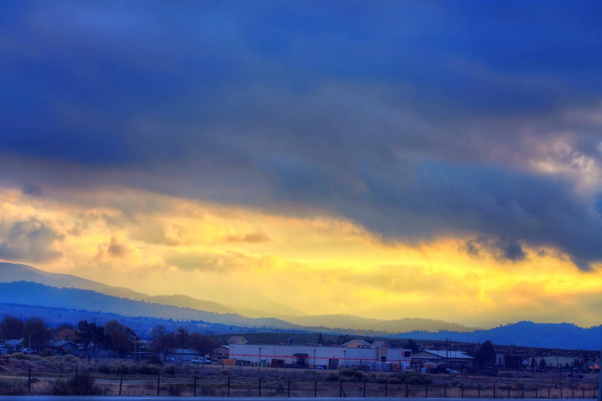 182_3_4_tonemapped.jpg