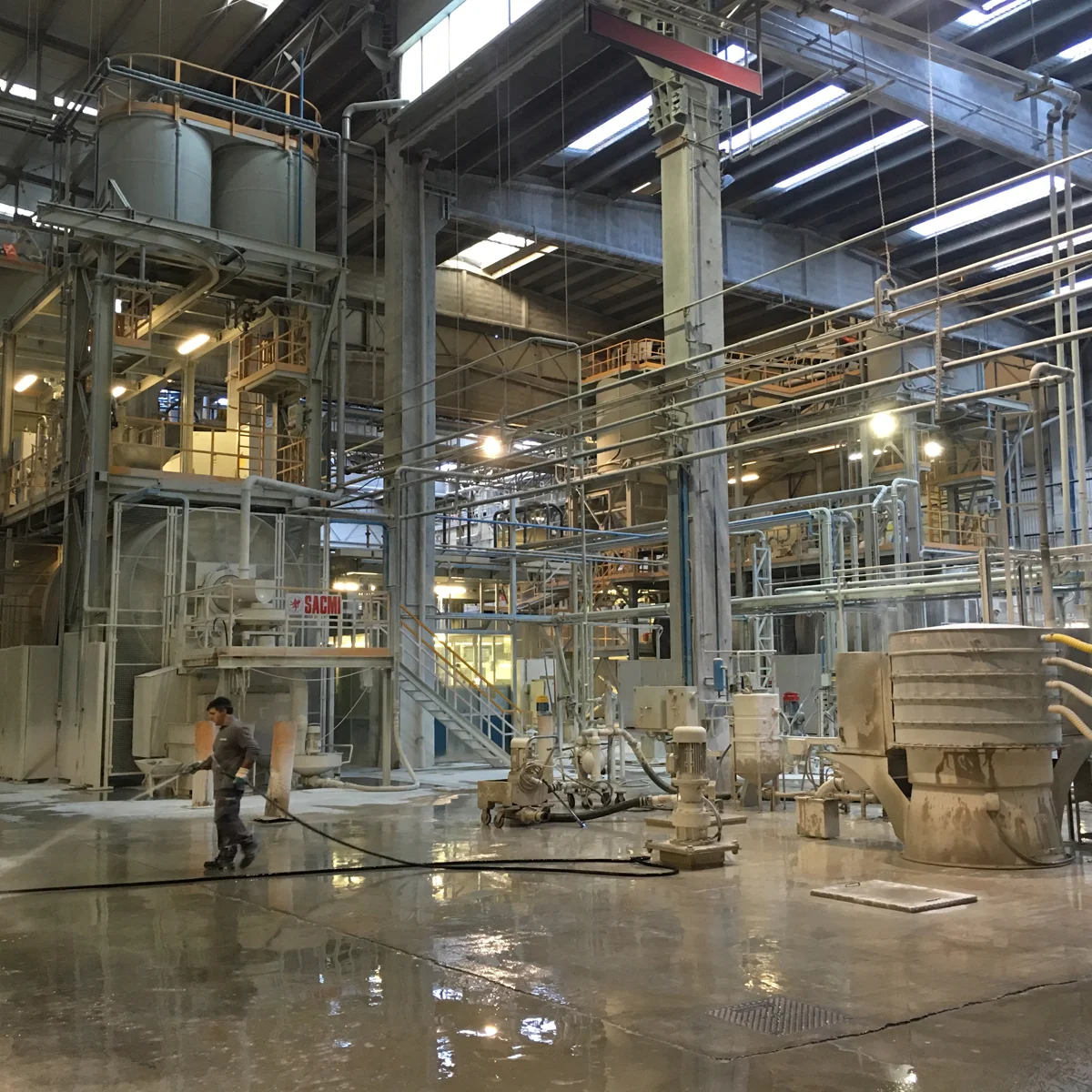 Porcelain-fabrication.jpg