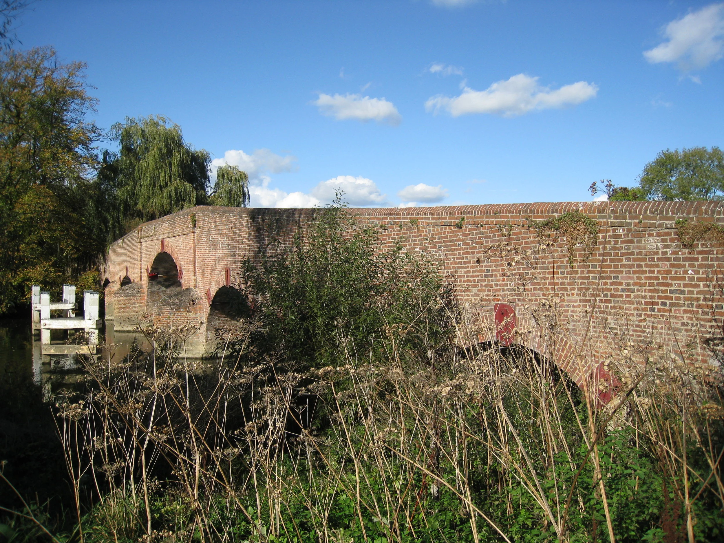  Reading--Sonning Bridge over the Thames with 12 arches 