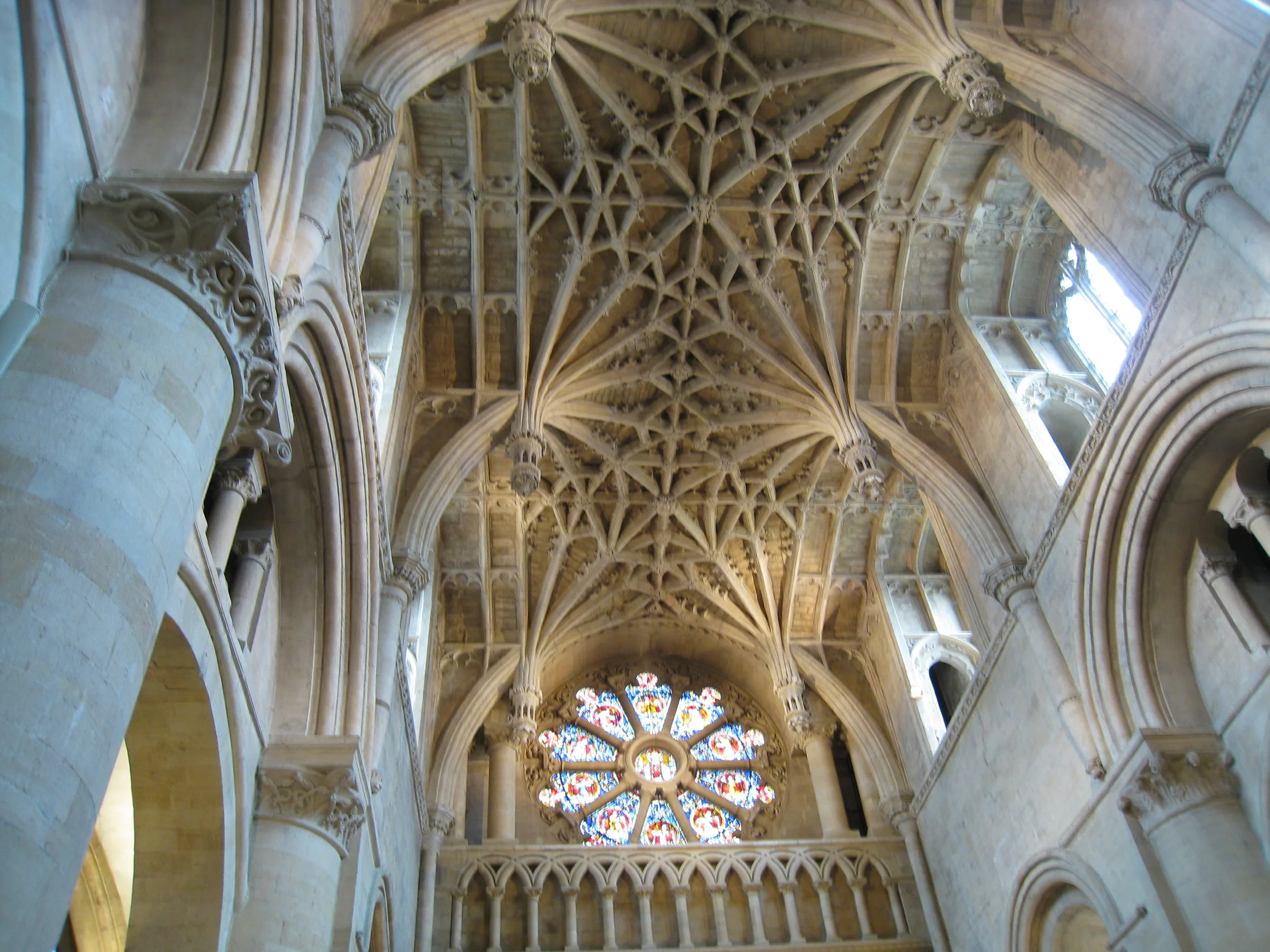  Christ Church College--Chapel ceiling 
