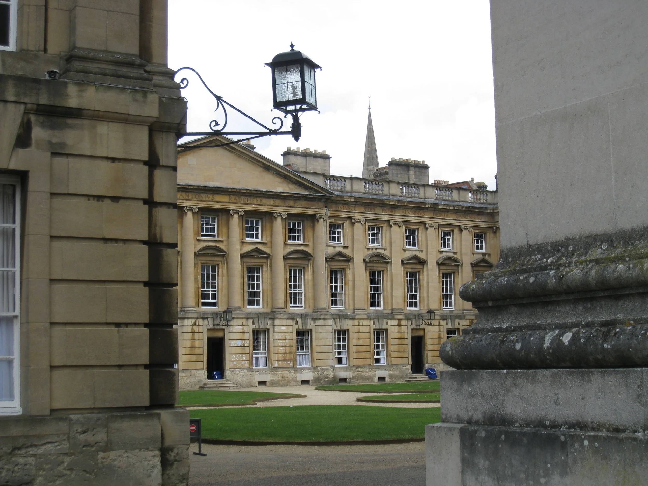  Christ Church College--Grounds and dorms 