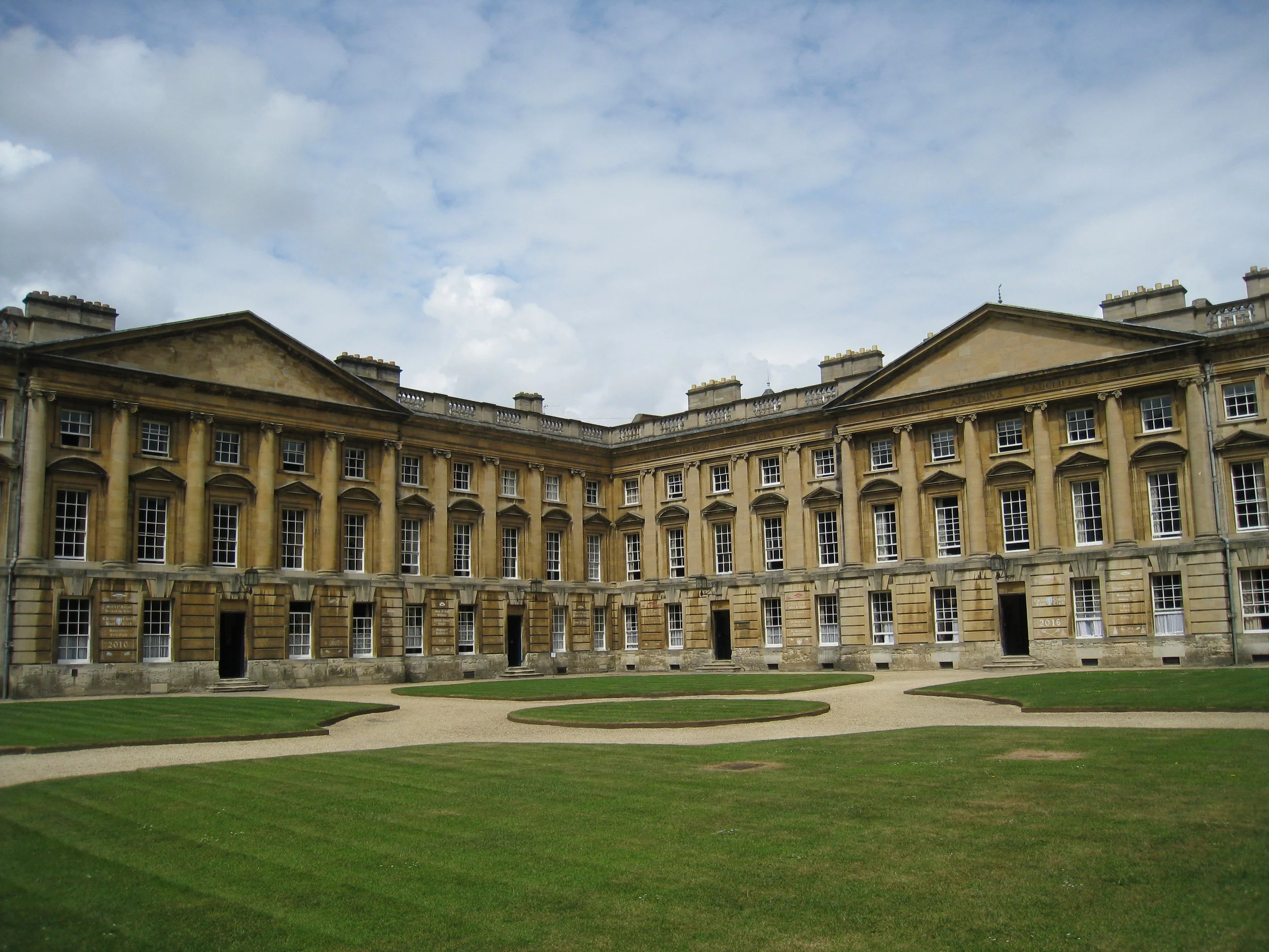  Christ Church College--Grounds and dorms 