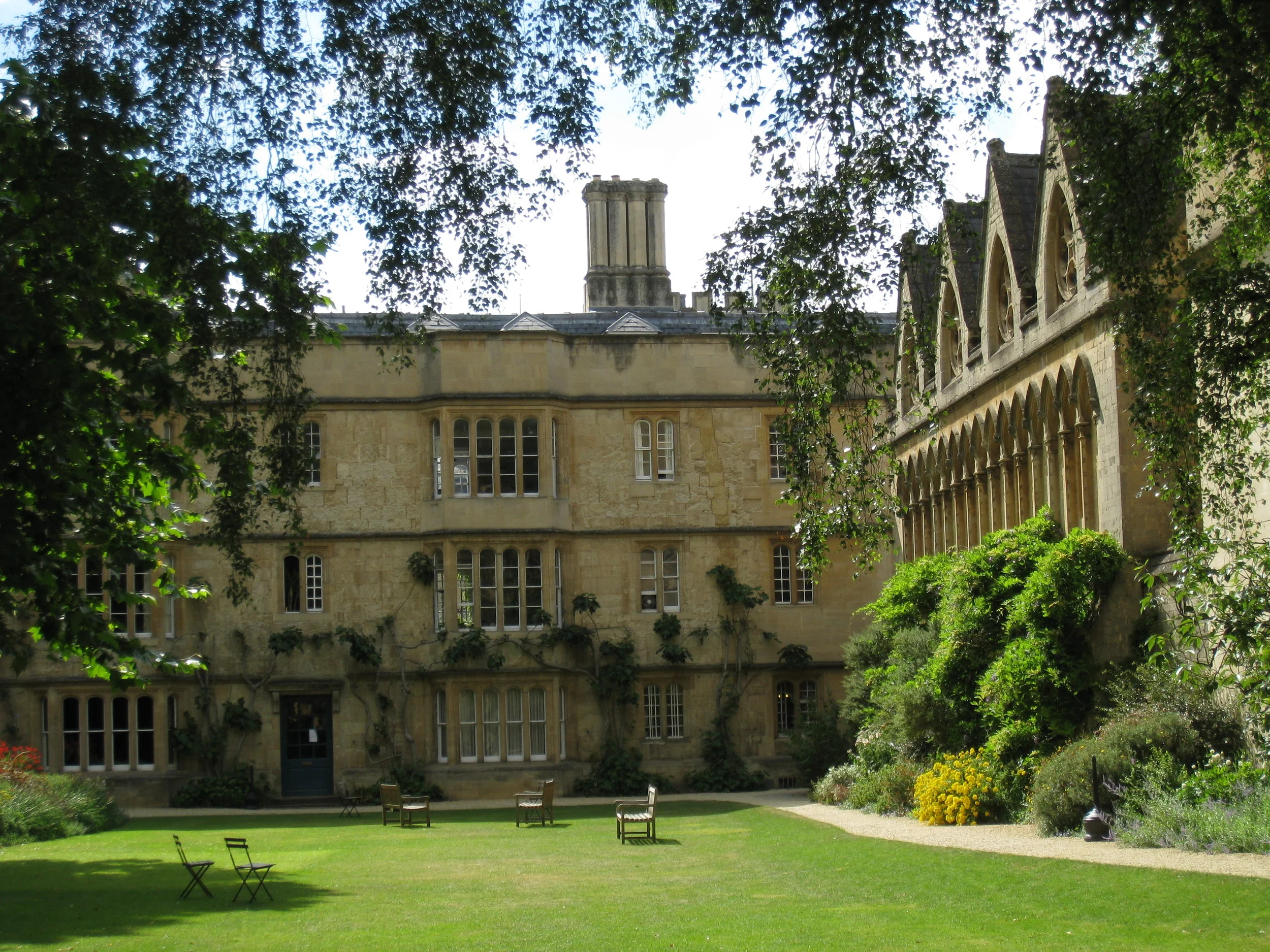  Exeter College--Grounds and dorms 