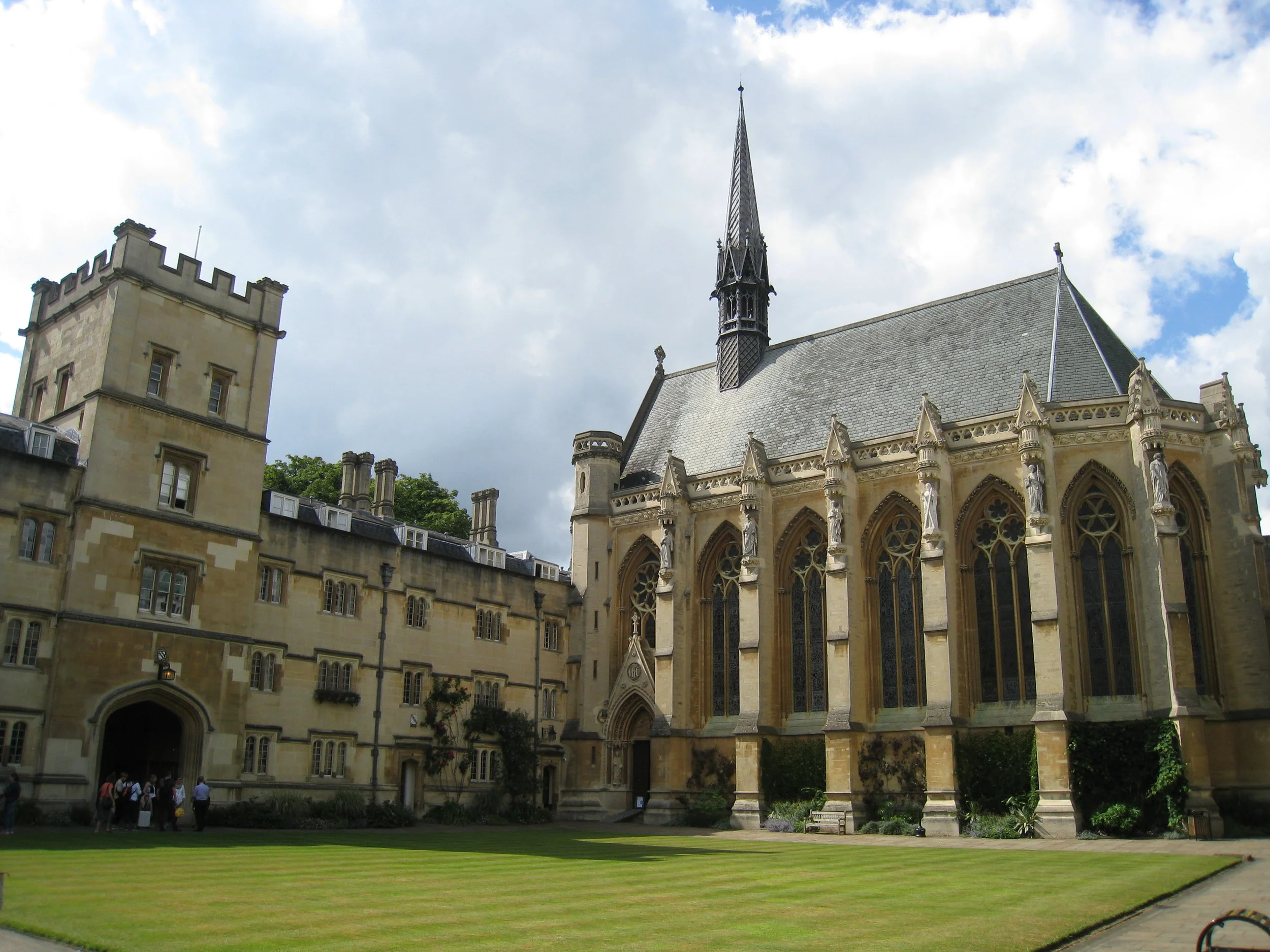  Exeter College--Grounds and chapel 