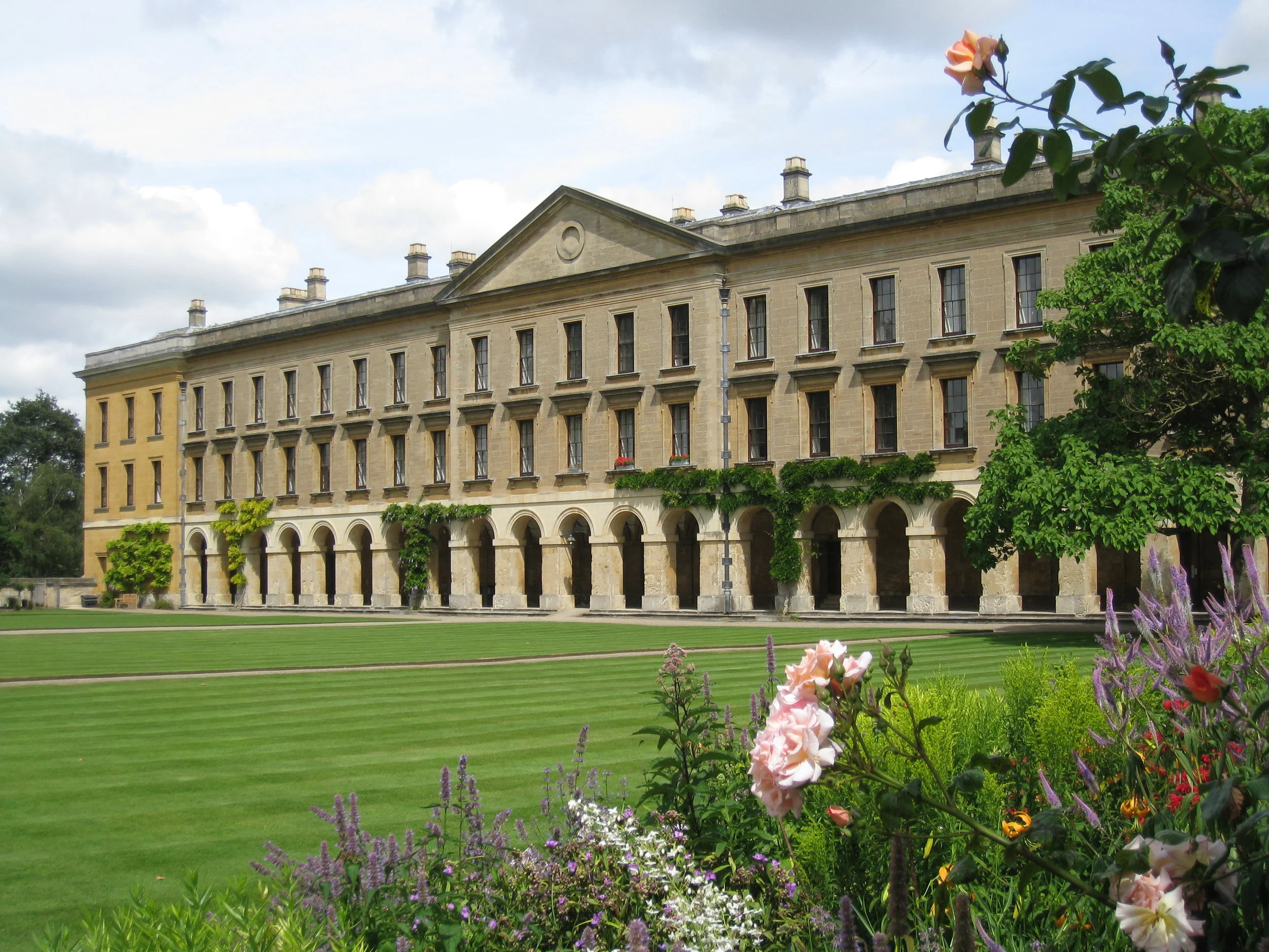  Magdalen College--Main building 