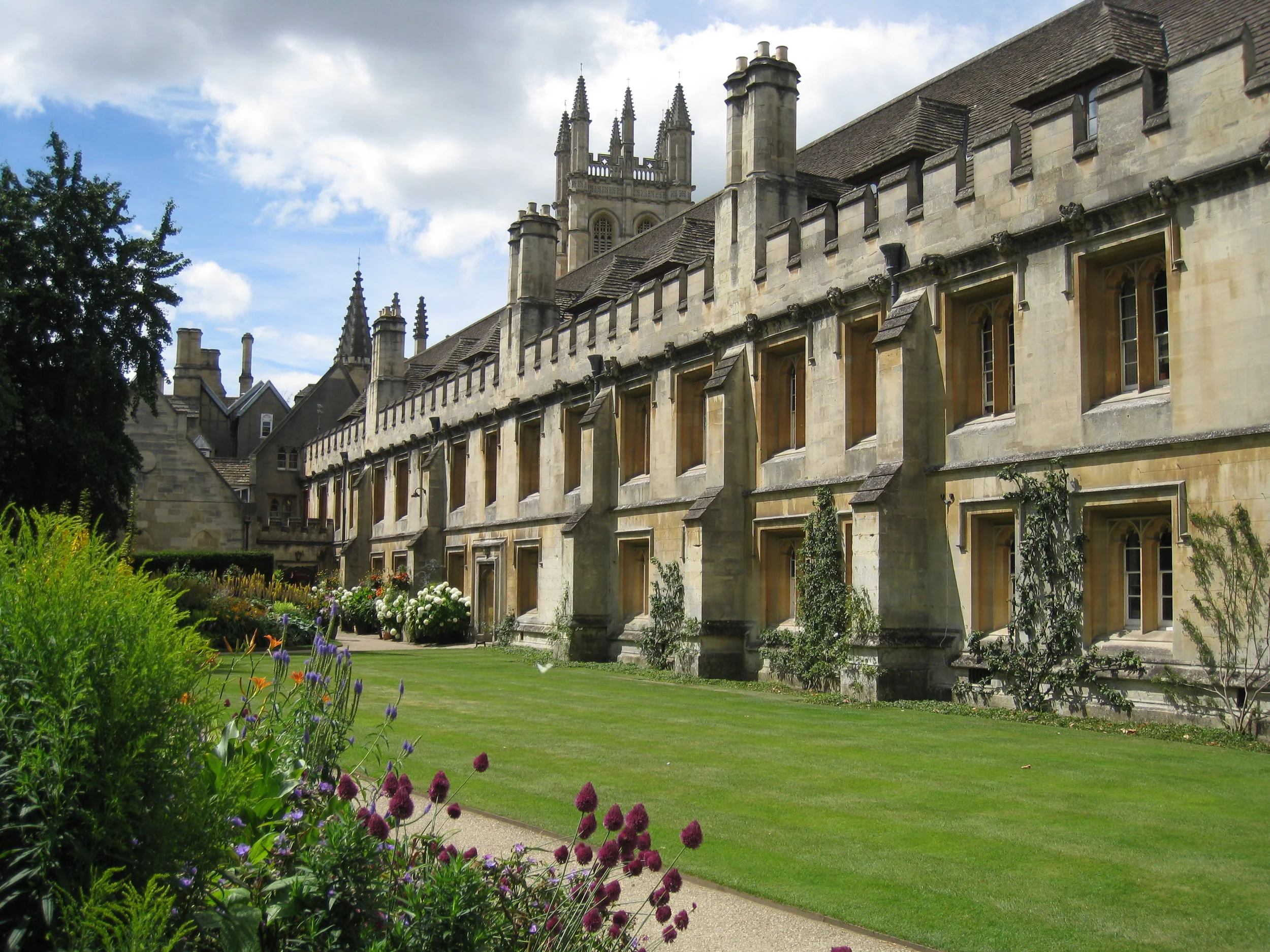  Magdalen College--Main building off interior quad 