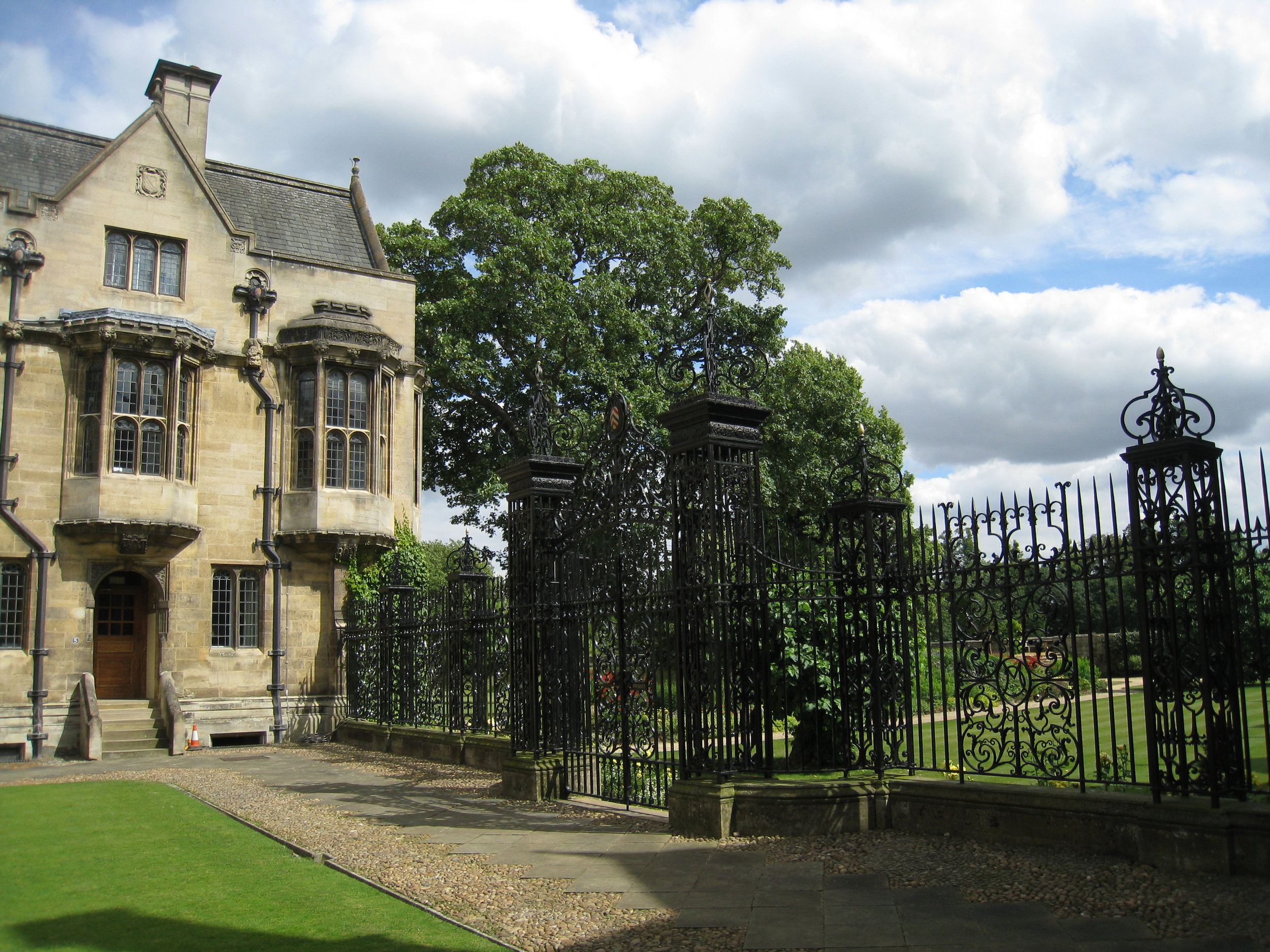  Merton College--Grounds 