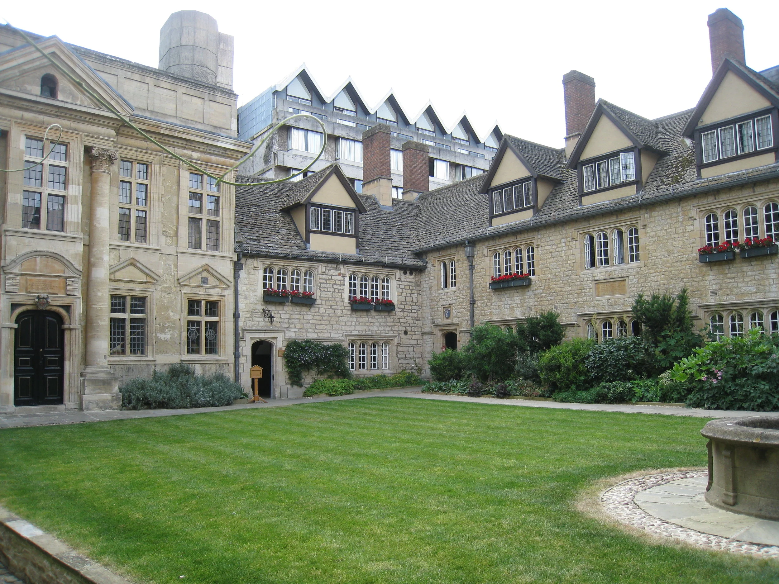  St. Edmond's Hall--Quad 