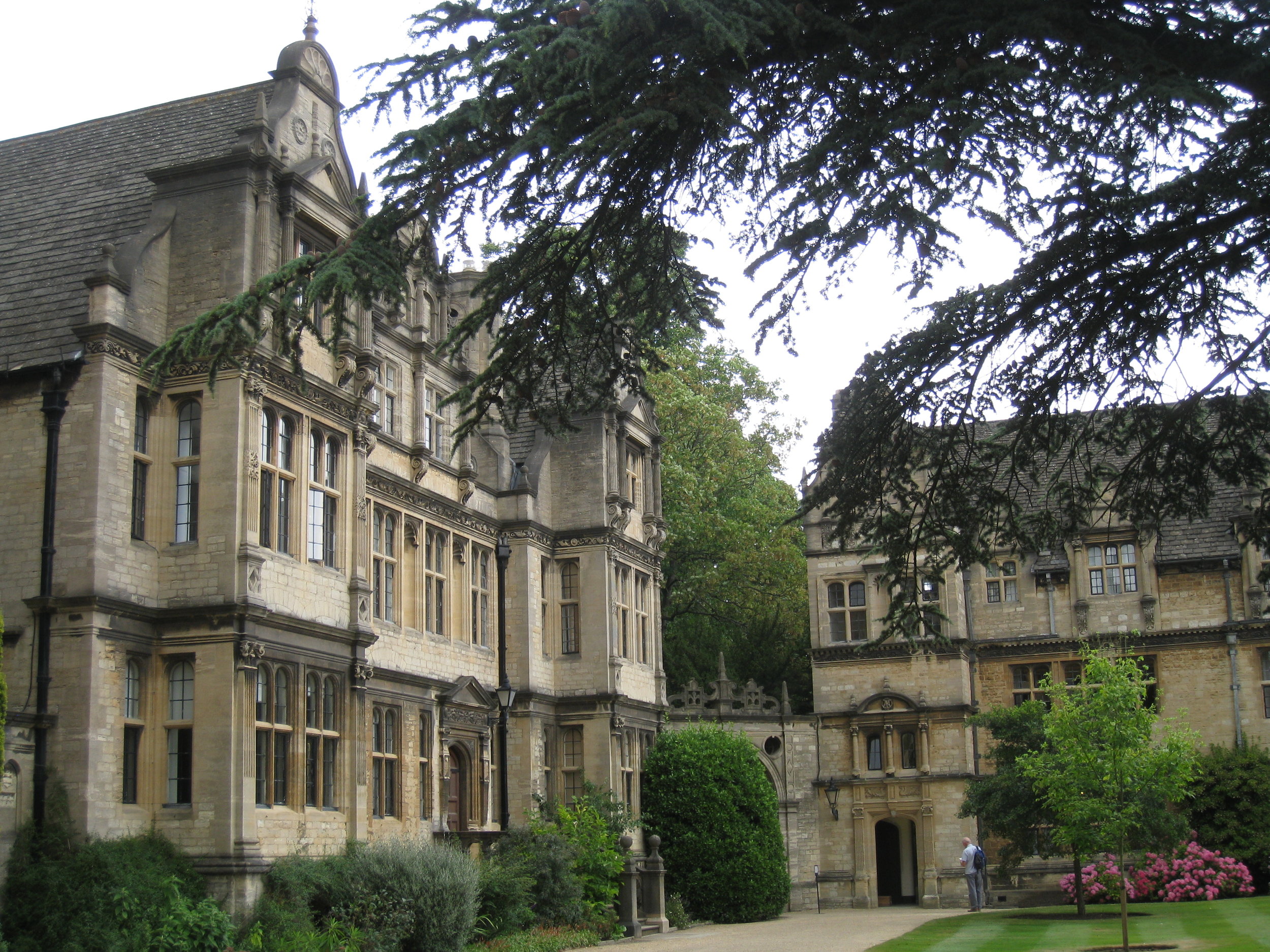  Trinity College--Grounds and residence halls 