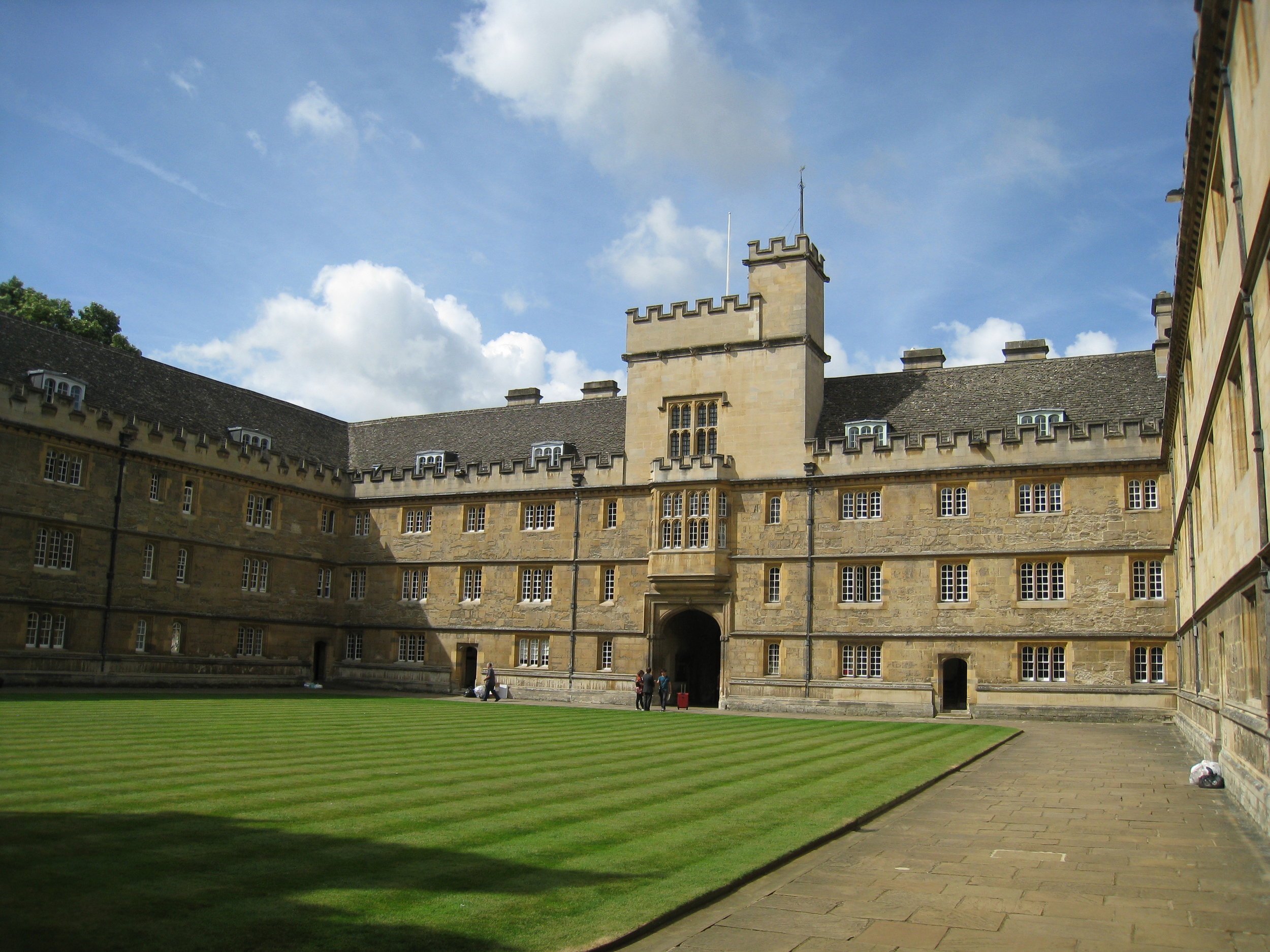  Wadham College-Quad 