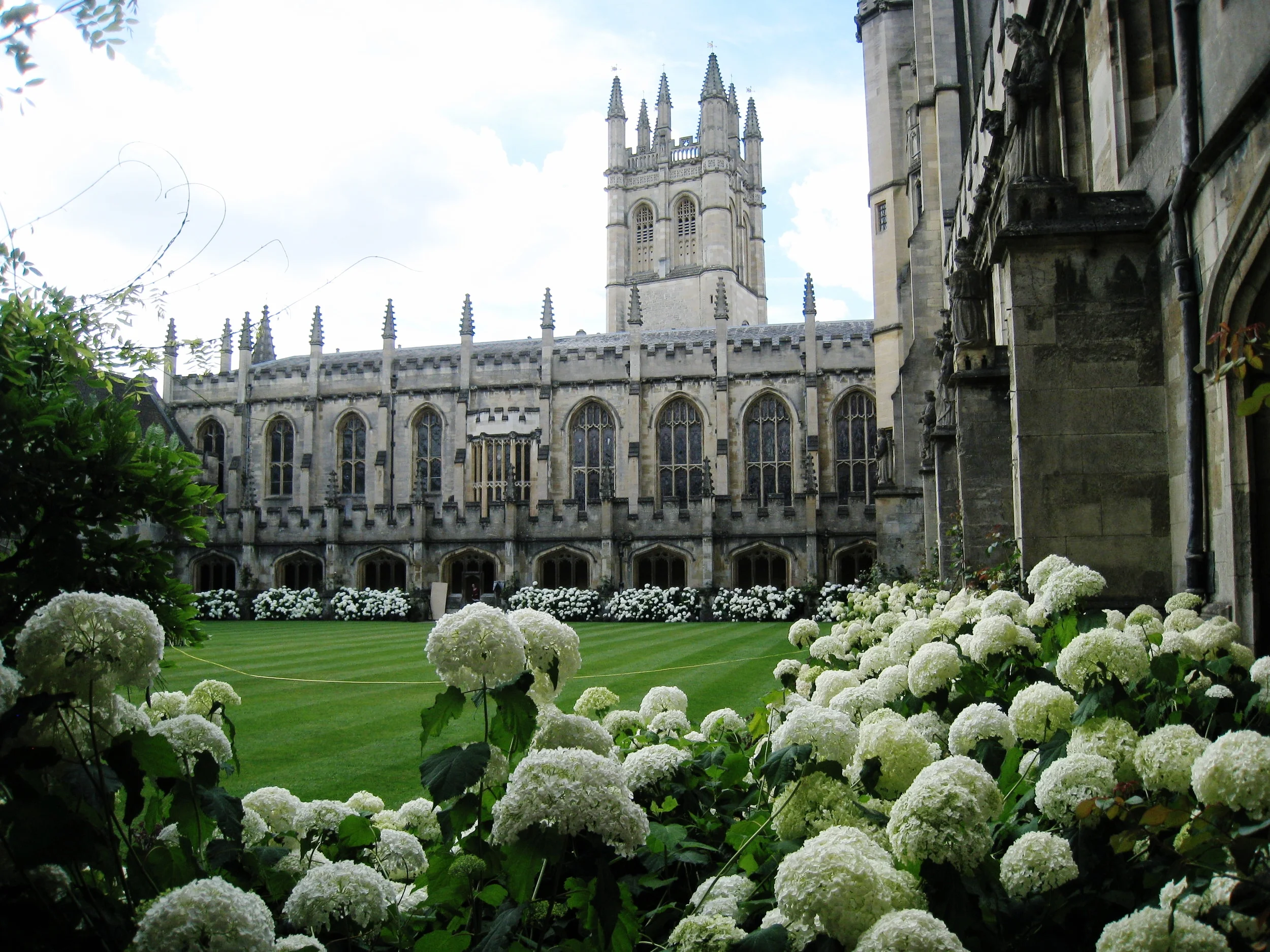 Magdalen College--Interior quad 