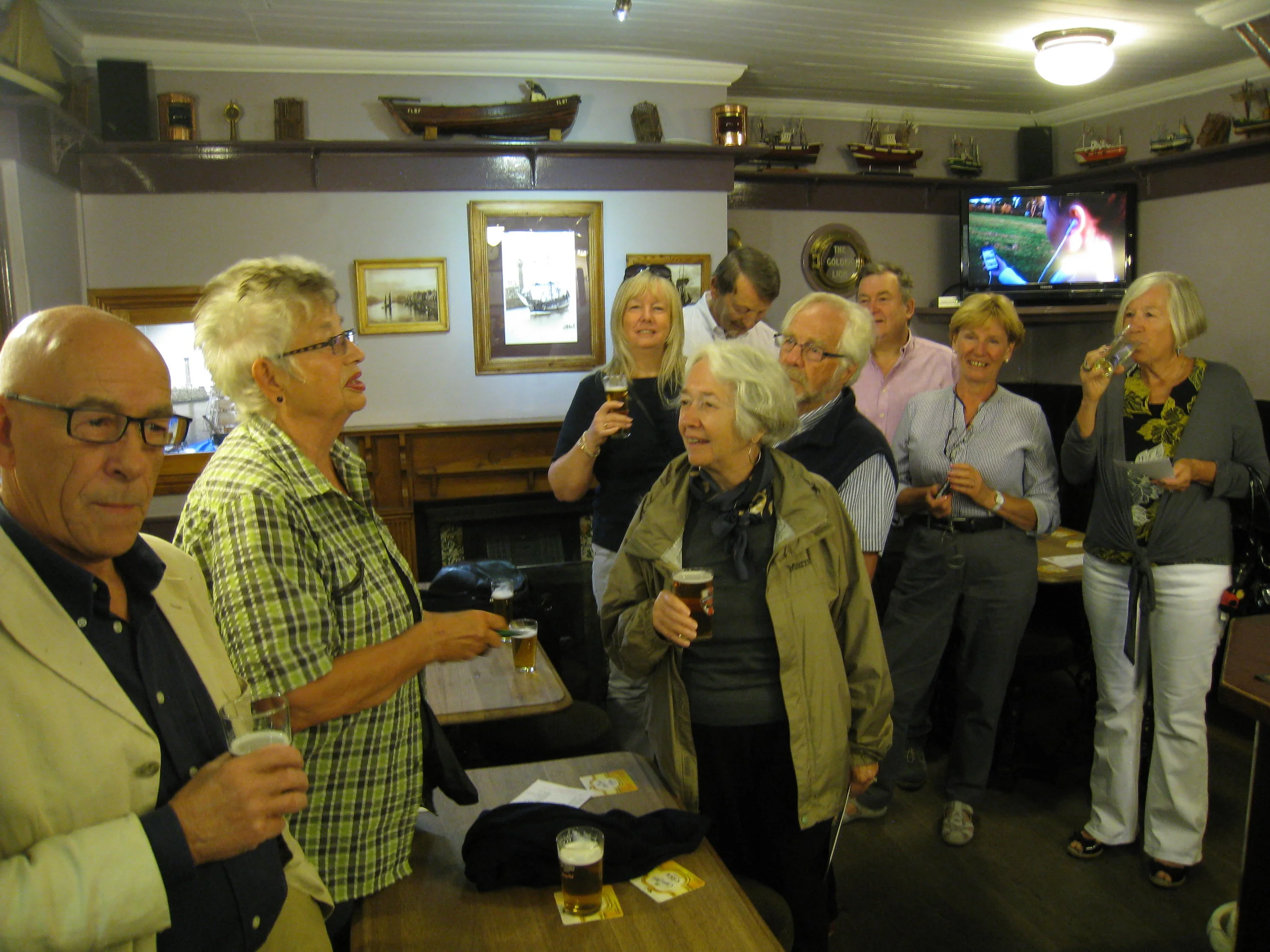  Golden Lion--Rex Aldred, Maggie Hall, Teresa Carrol Benner Kindel, Martin Hall, Bruce, ?, Margaret and Maggie 