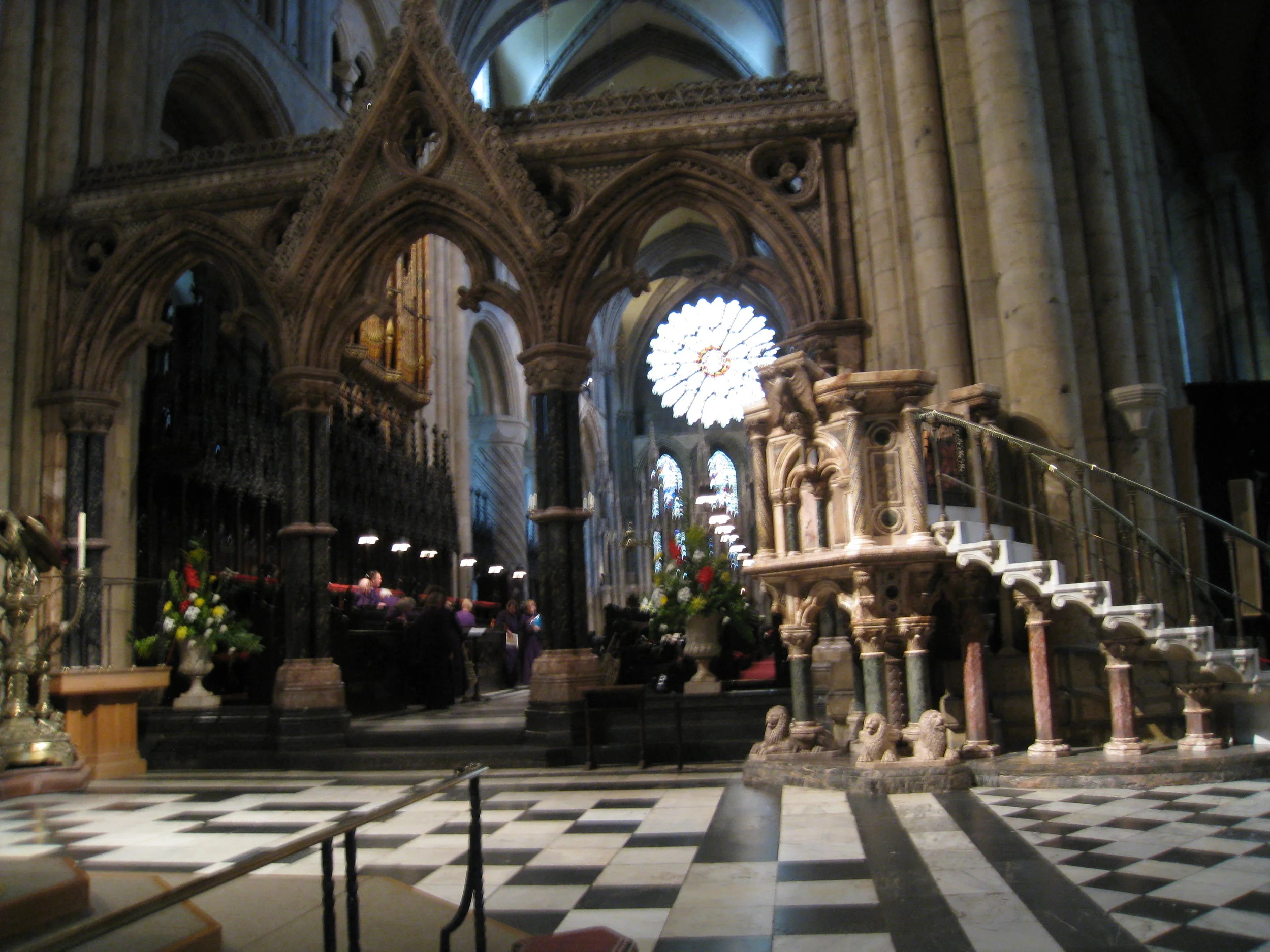  Durham--Cathedral interior 