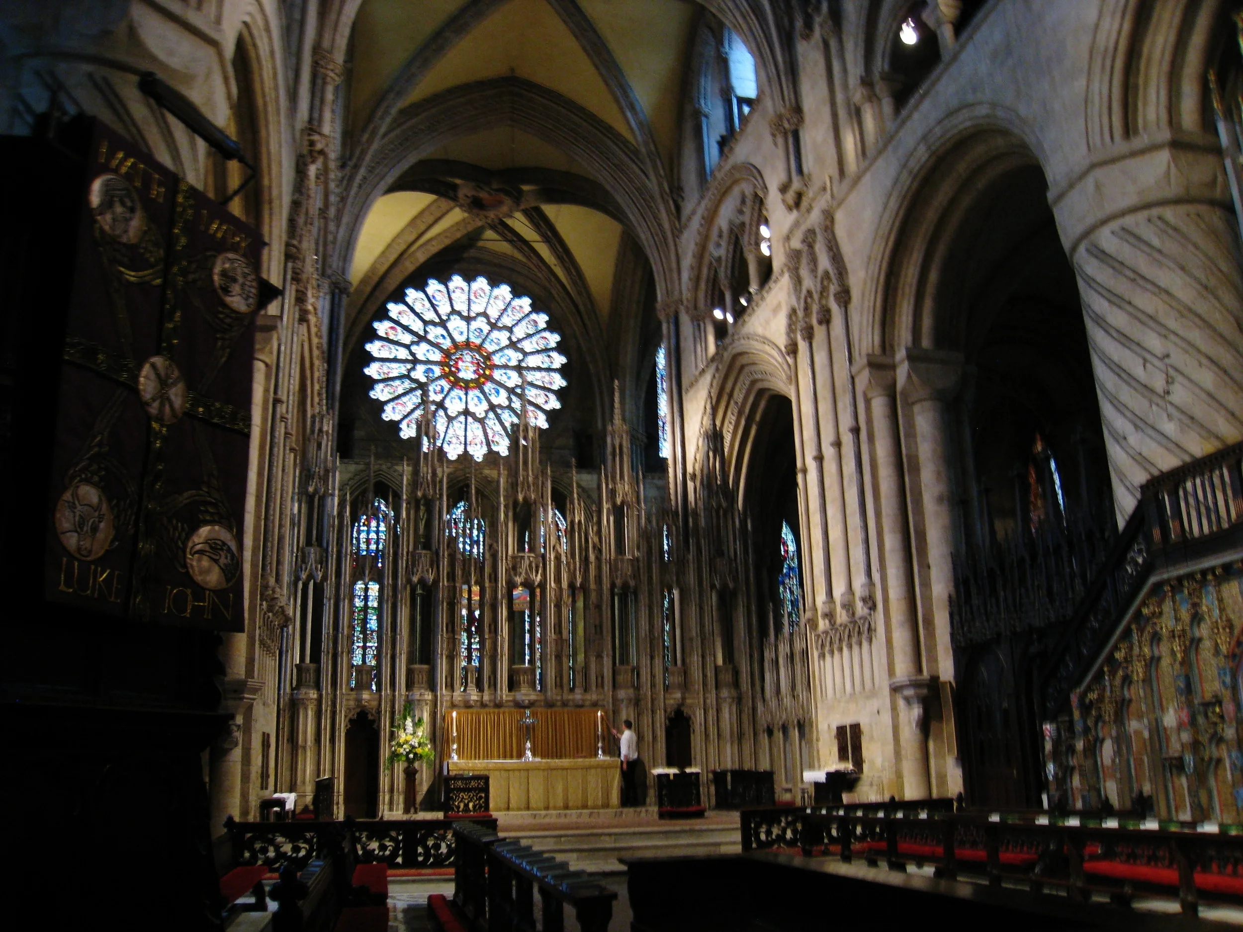  Durham--Cathedral interior--Rose window 