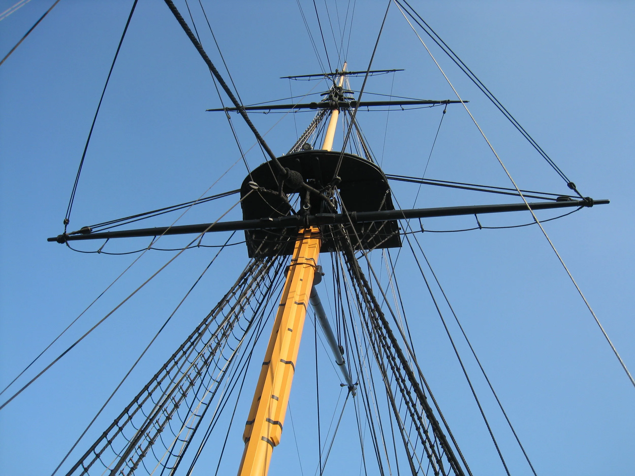  Hartlepool--The Trincomalee--Fully restored warship--Main mast 