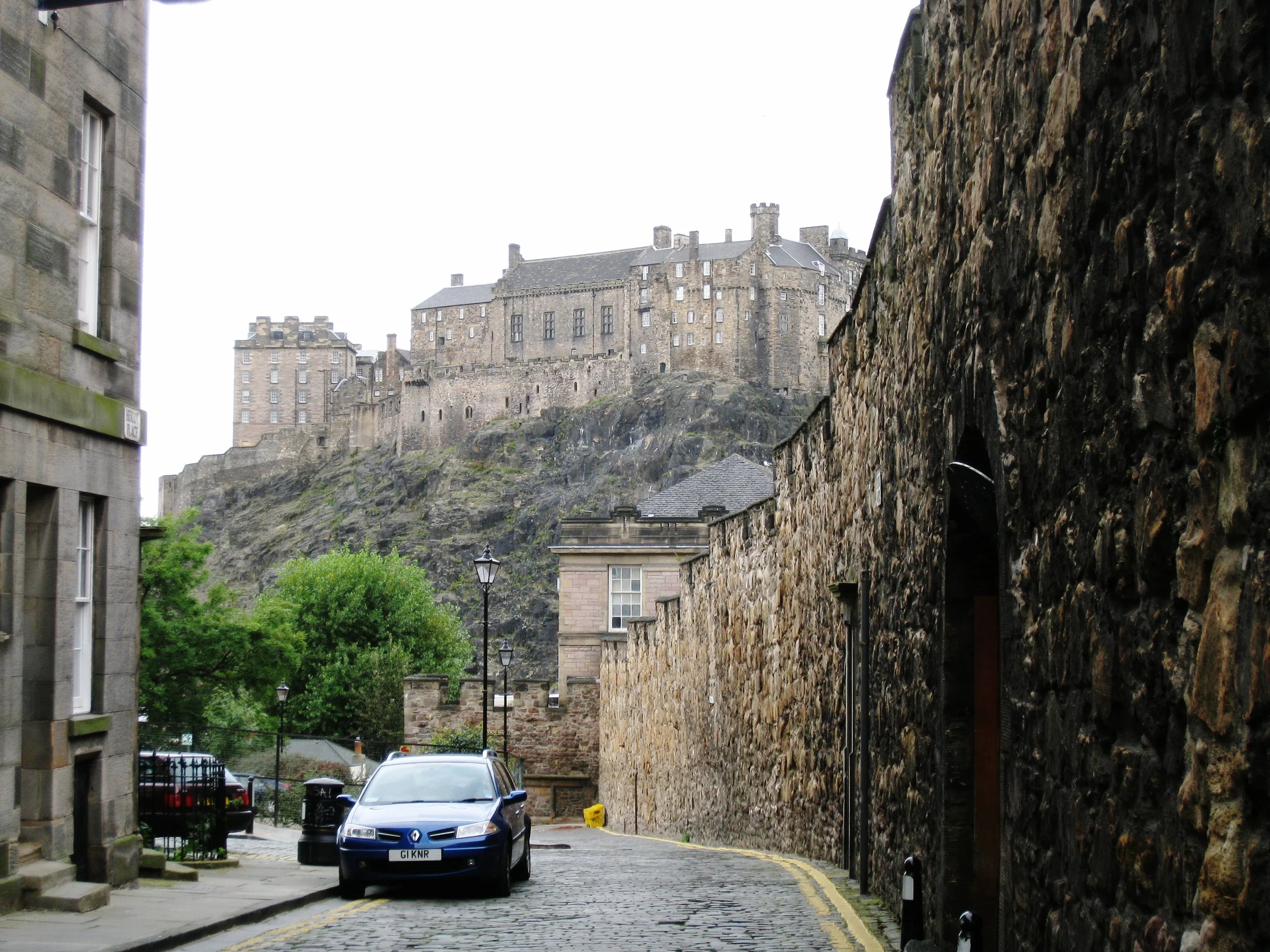  Edinburgh--Old wall near apartment looking towards Castle 