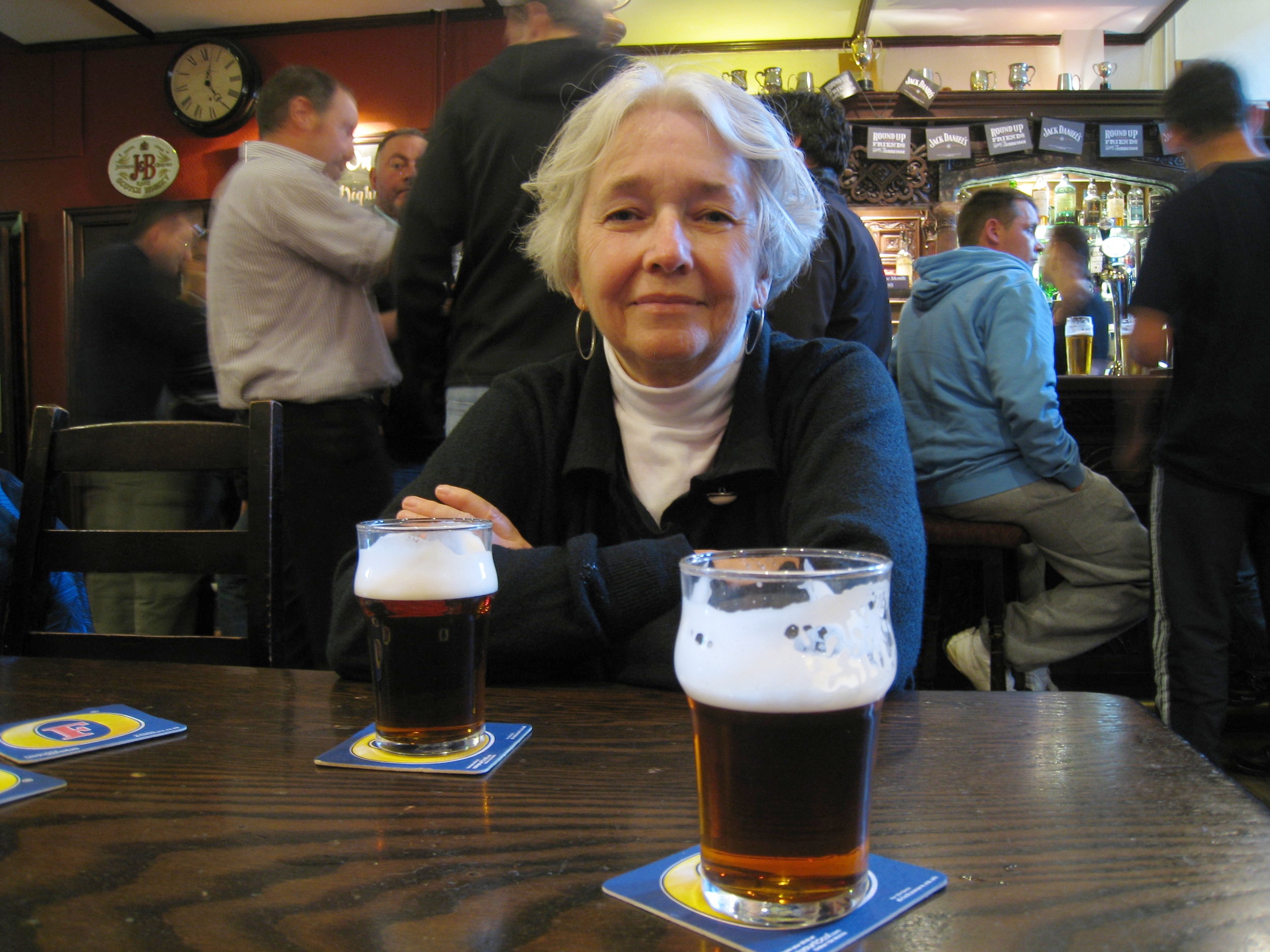  Edinburgh--Royal Mile, Beers in the Toll House, with Carrol Kindel 