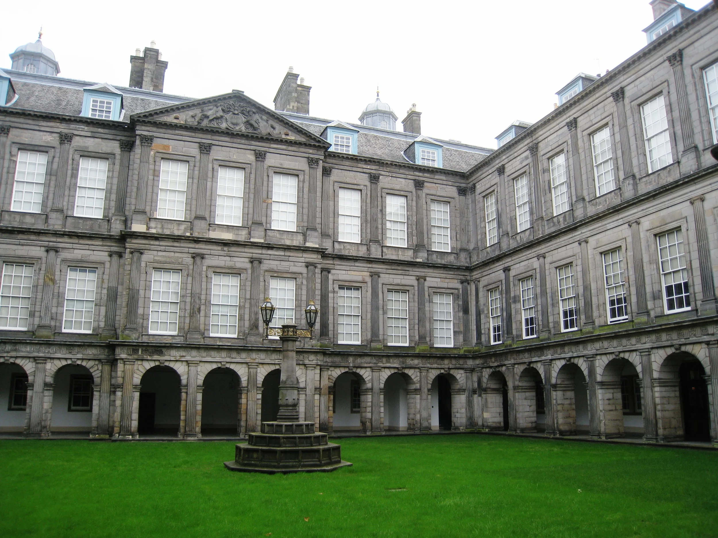  Edinburgh--Holyrood, interior plaza 