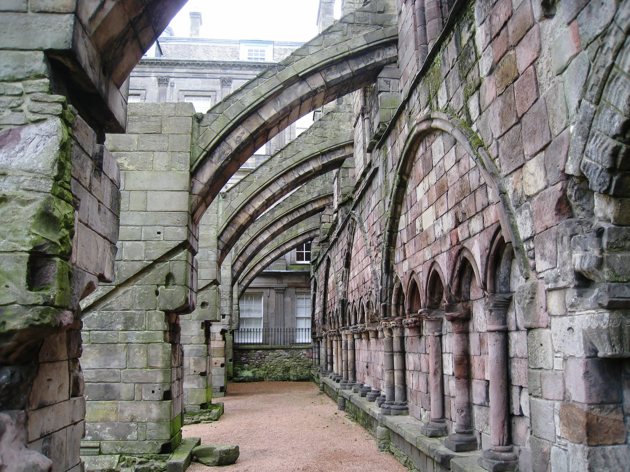  Edinburgh--Holyrood, Chapel Ruins from garden 