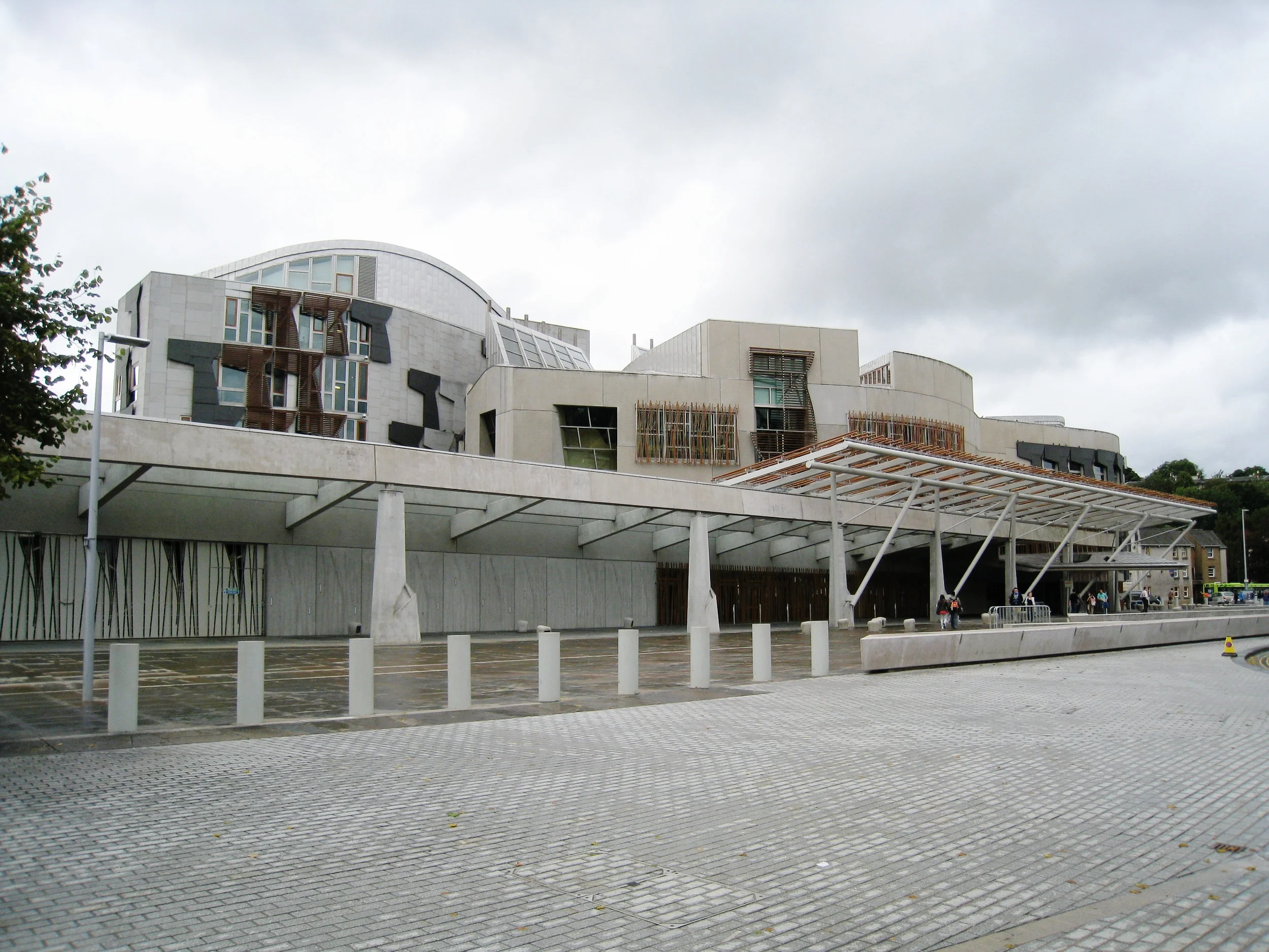  Edinburgh--Scottish Parliment, entrance 