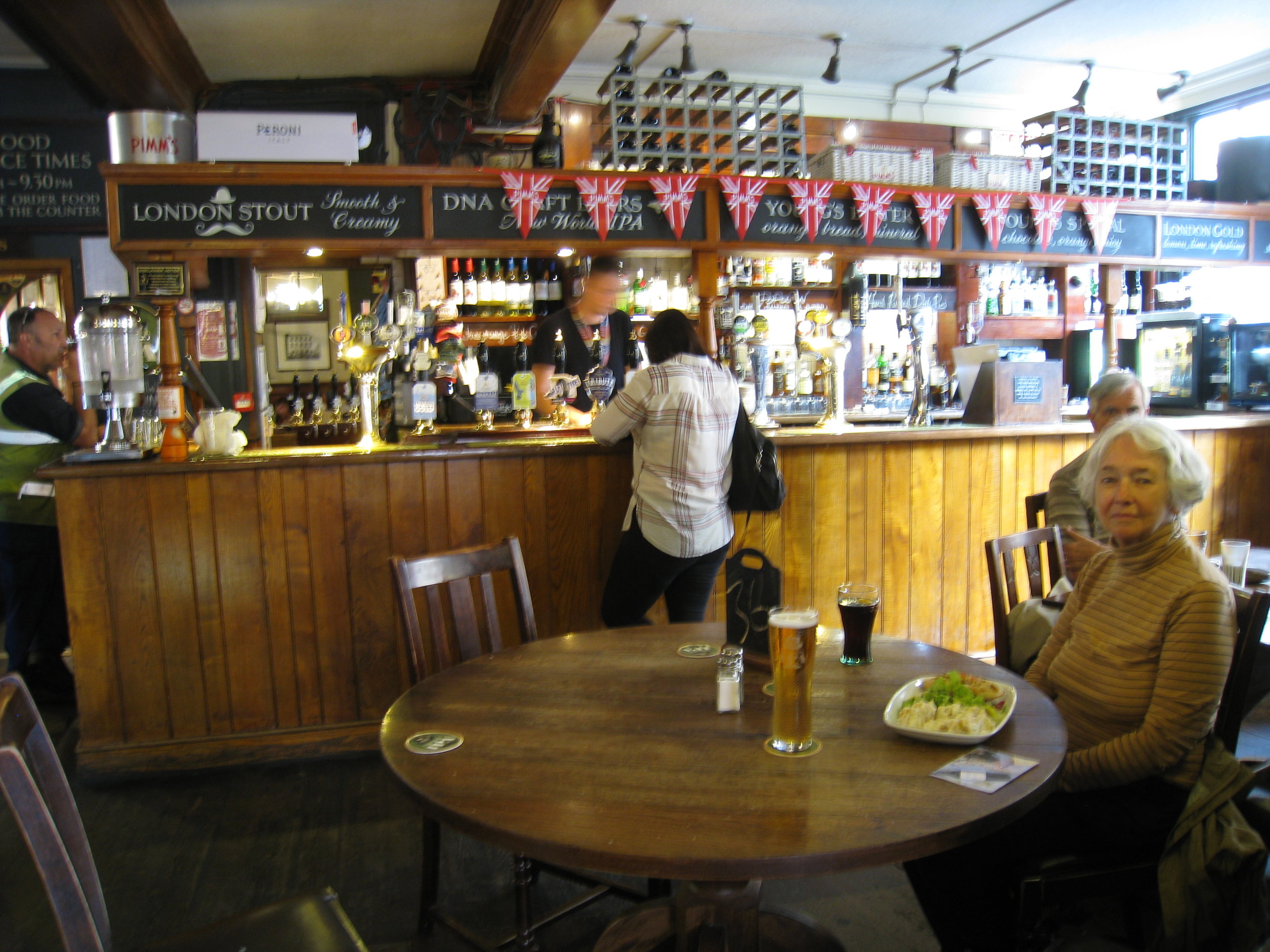  Oxford 2016--Pub at Holywell Street and Park Road with Carrol 