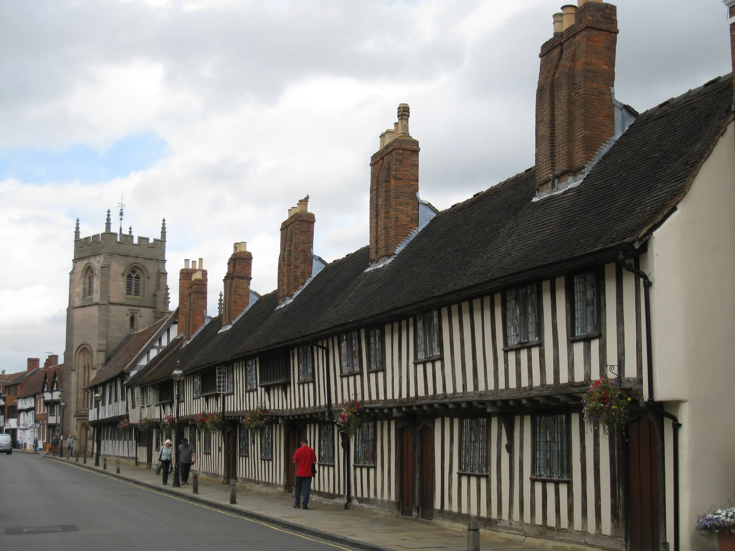  Stratford-upon-Avon--Alms Houses and Guild Chapel 