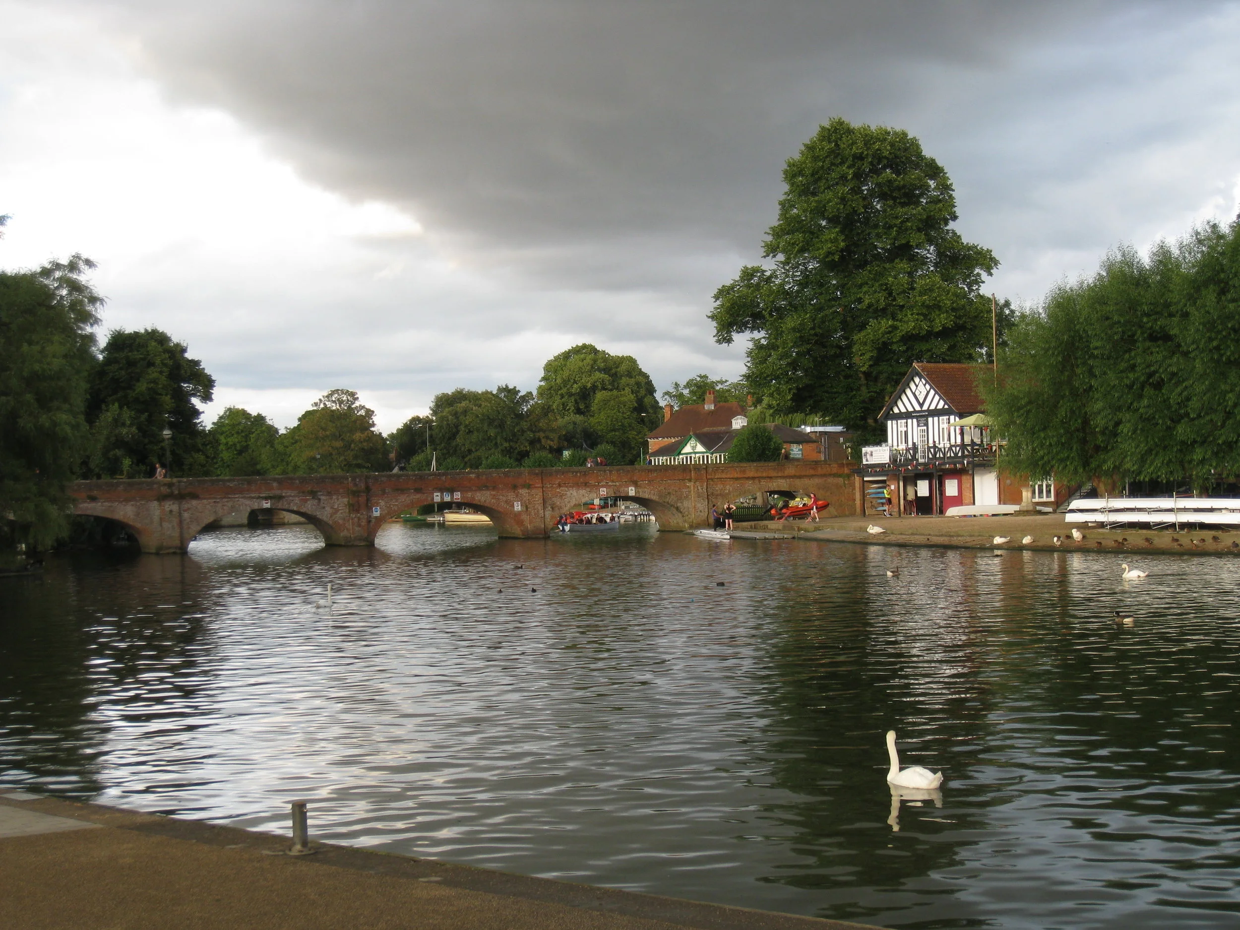  Stratford-upon-Avon--Avon, Clopton Bridge 