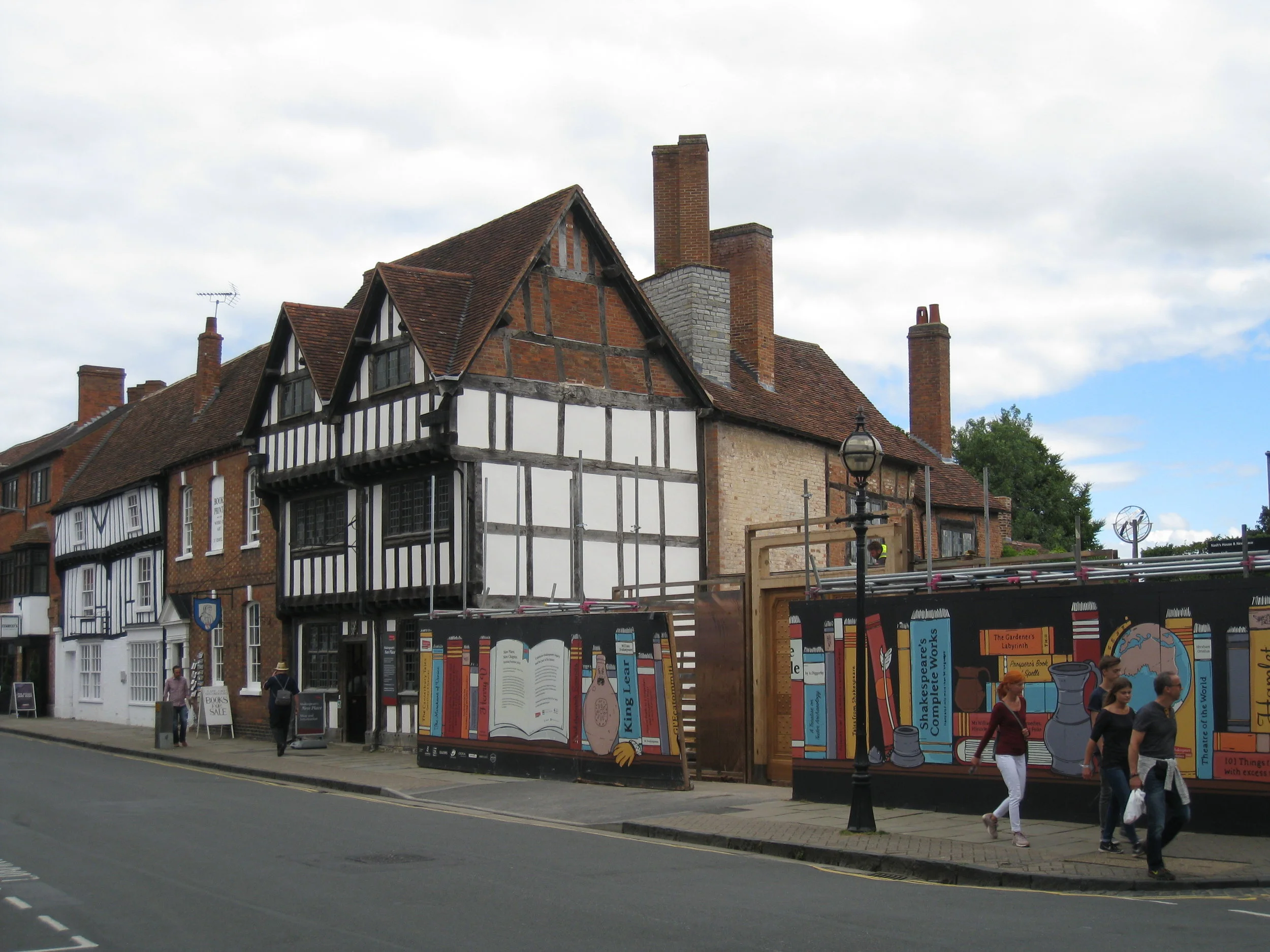  Stratford-upon-Avon--New Place--Shakespeare's home site 