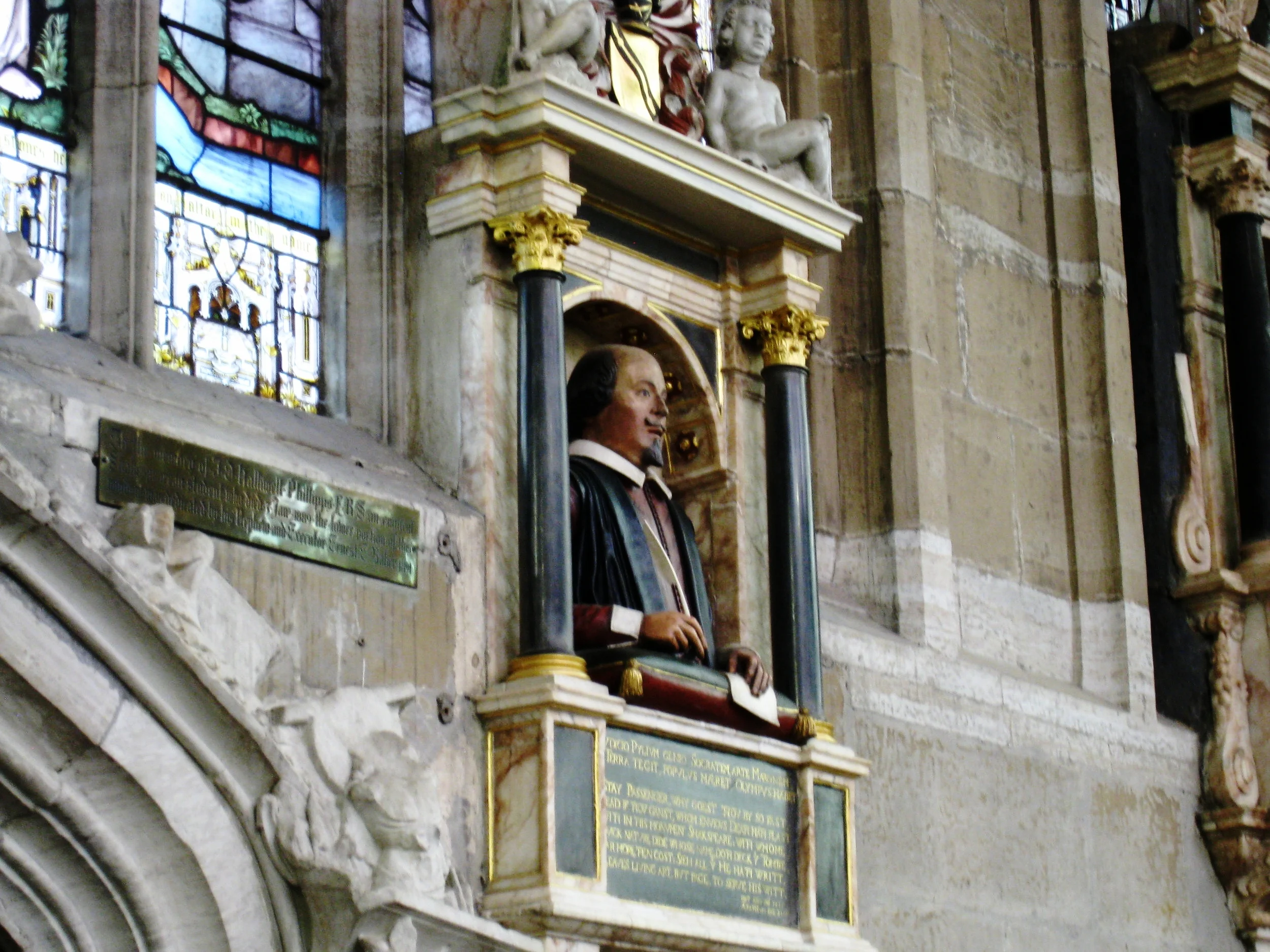  Stratford-upon-Avon--Shakespeare Birthday Trust--Trinity Church--Shakespeare's Gravesite--Statue 