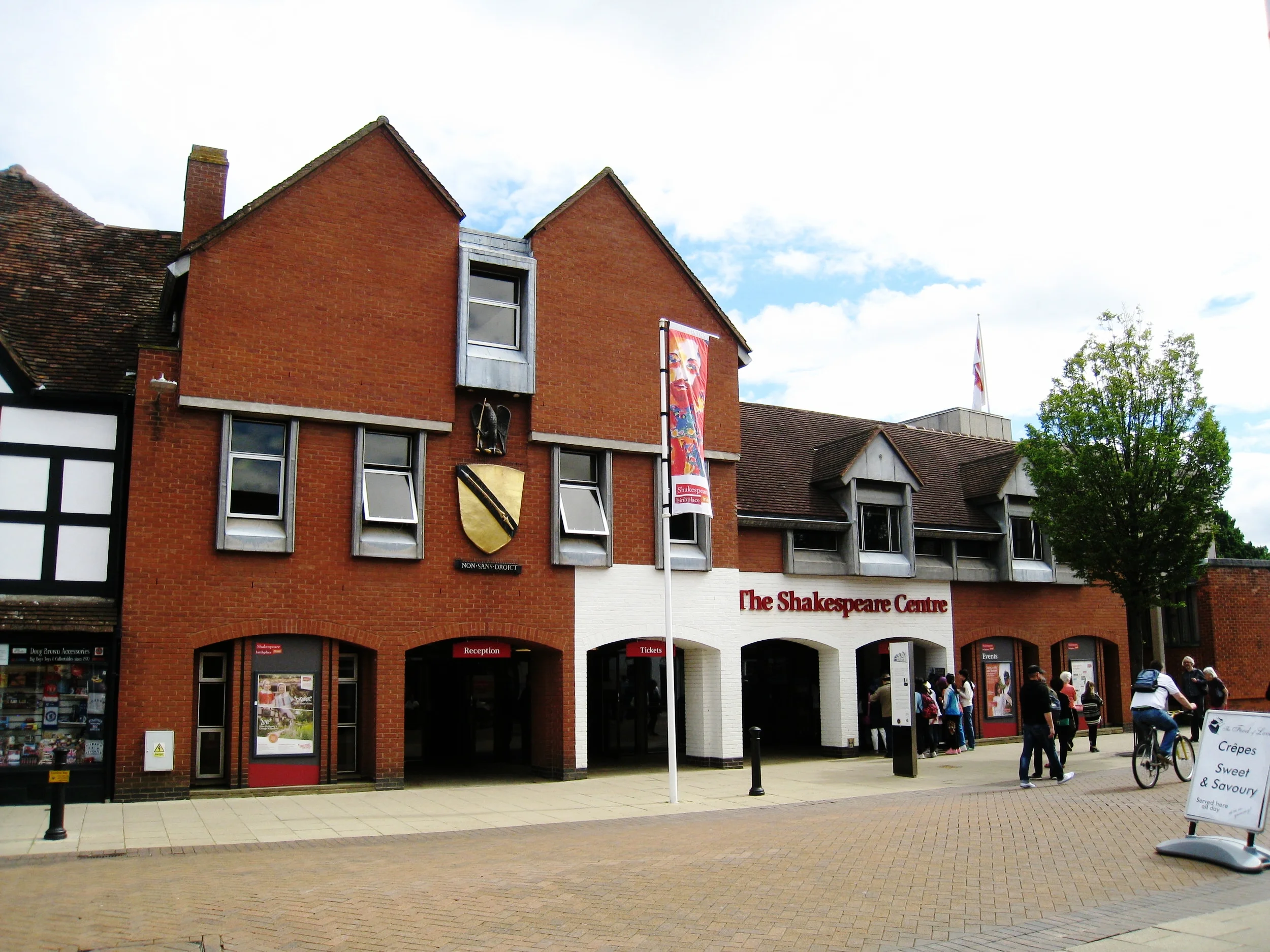  Stratford-upon-Avon--Shakespeare Birthday Trust--Headquarters 