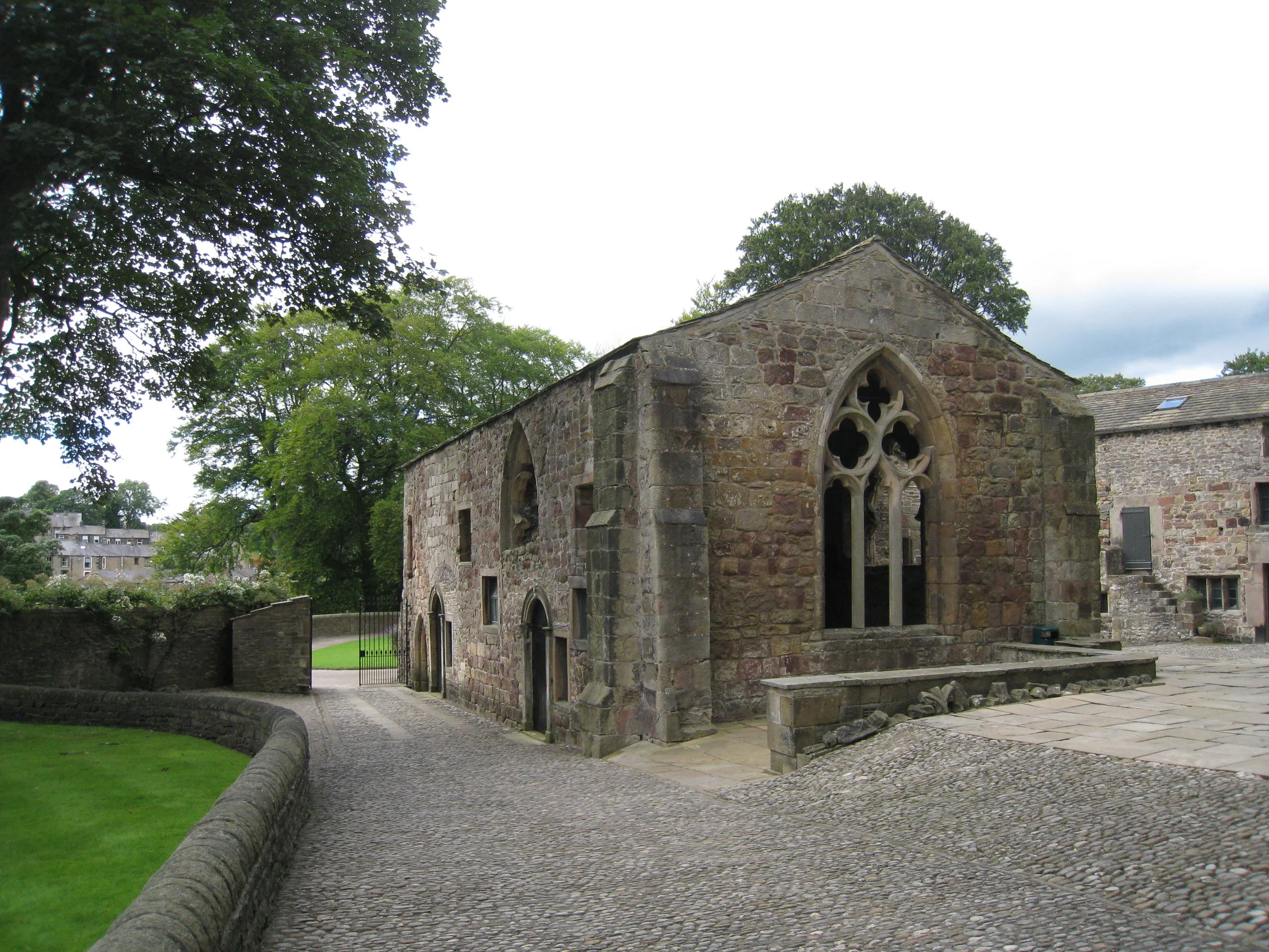  Skipton--Skipton Castle--Chapel 