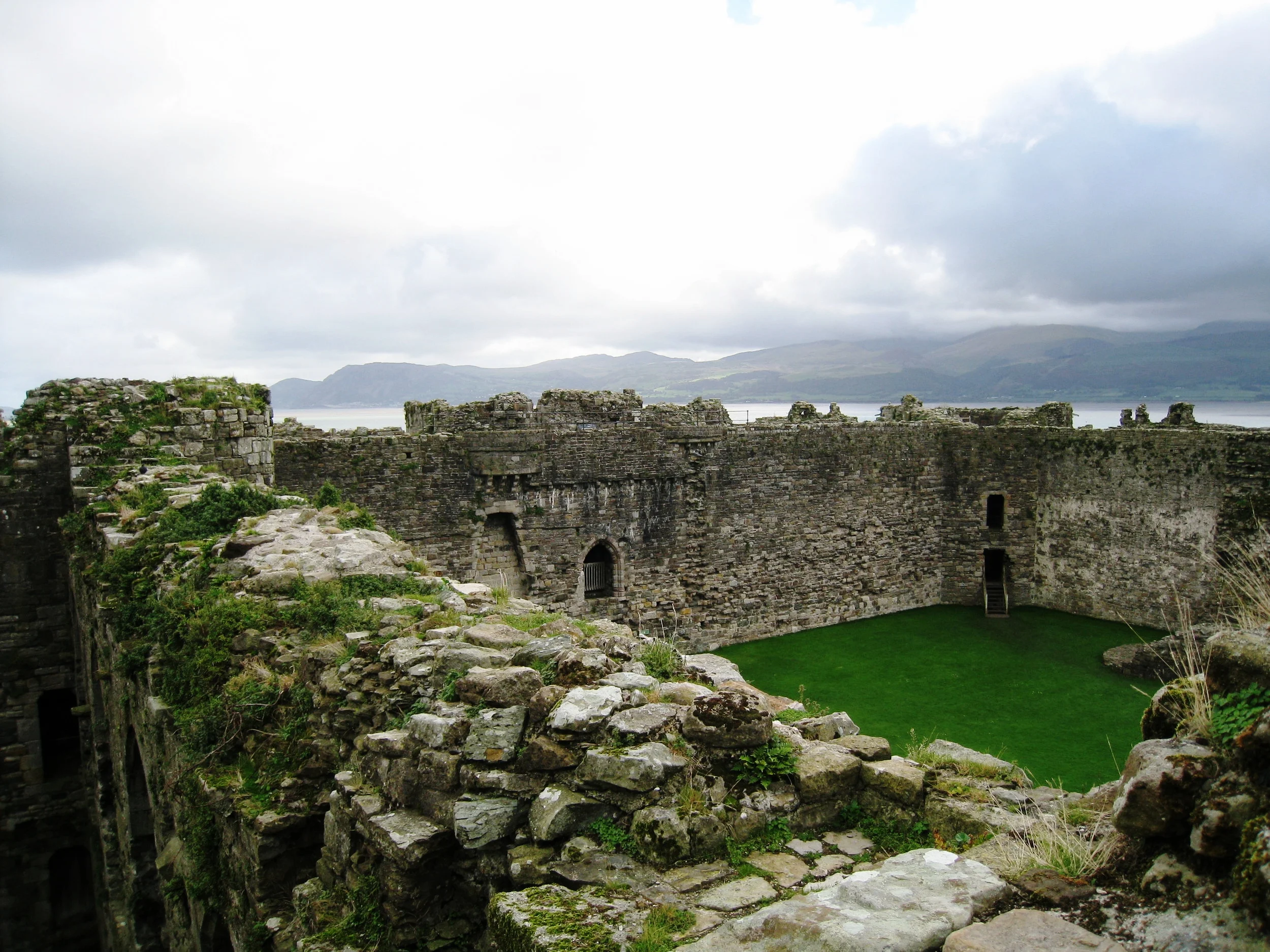  Wales--Beaumaris--Castle walls in inner ward 