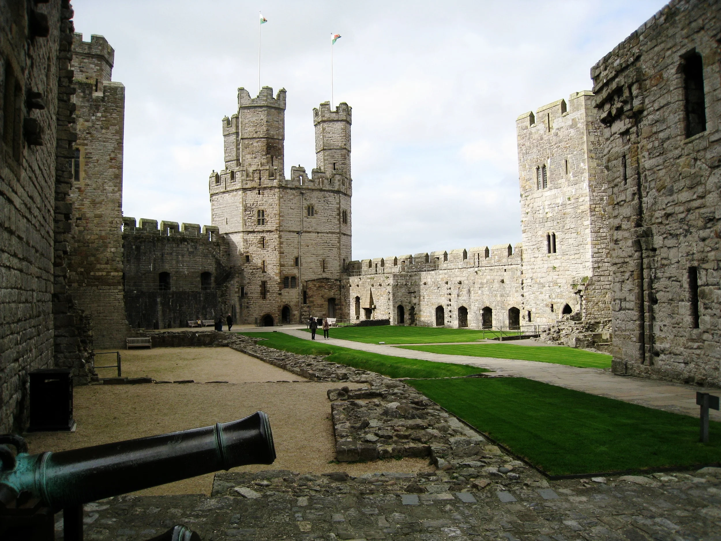  Caernarvon--Castle interior 