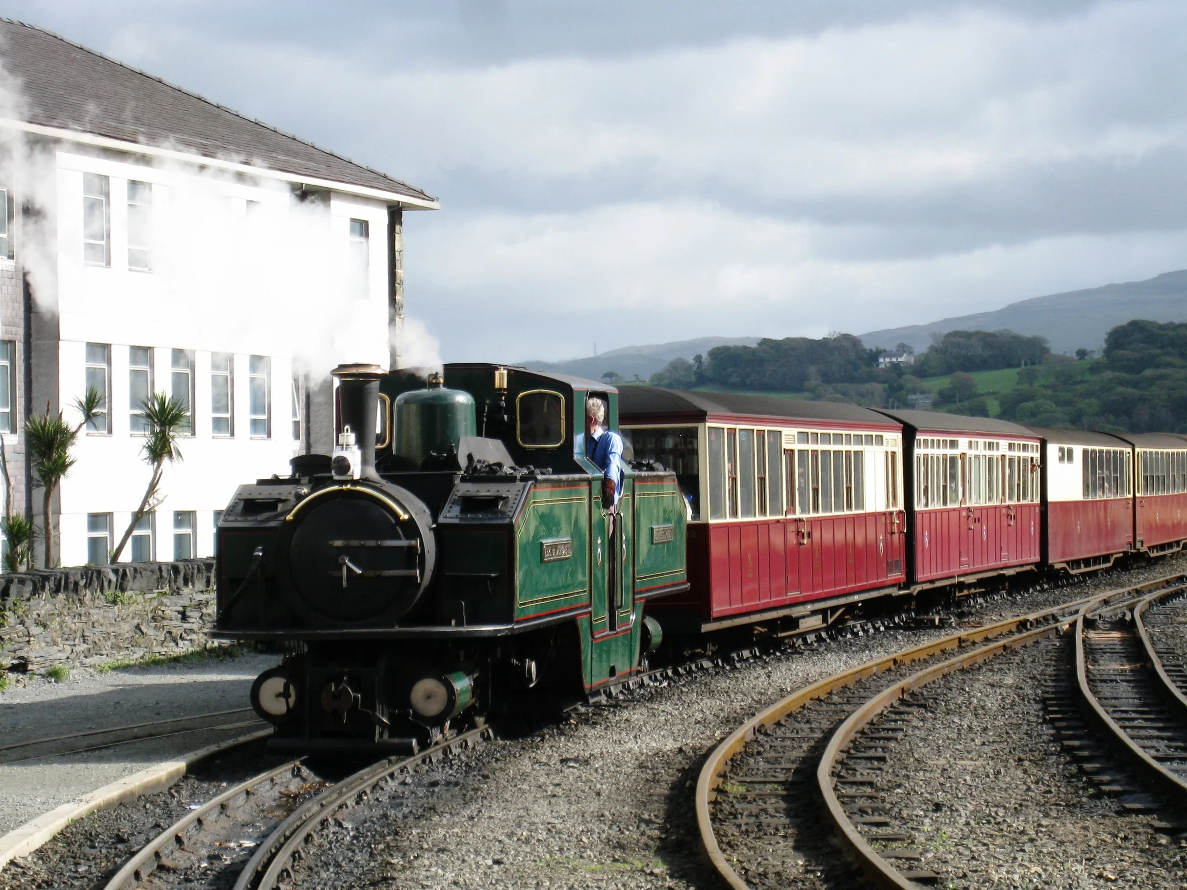  Wales--Porthmadog--Ffestinior Steam train arriving 