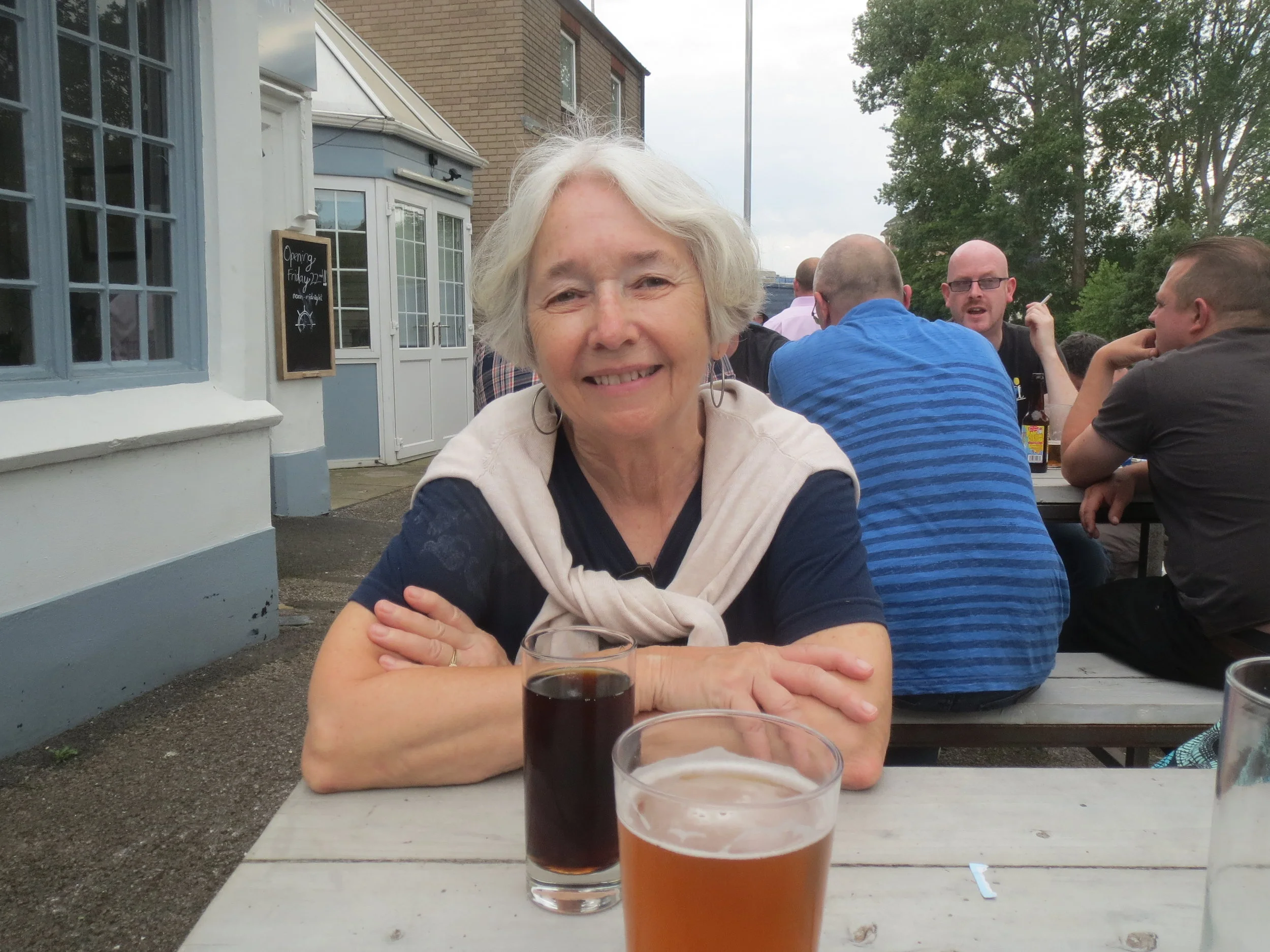  Reading--Carrol Kindel at a pub on the River/Canal 